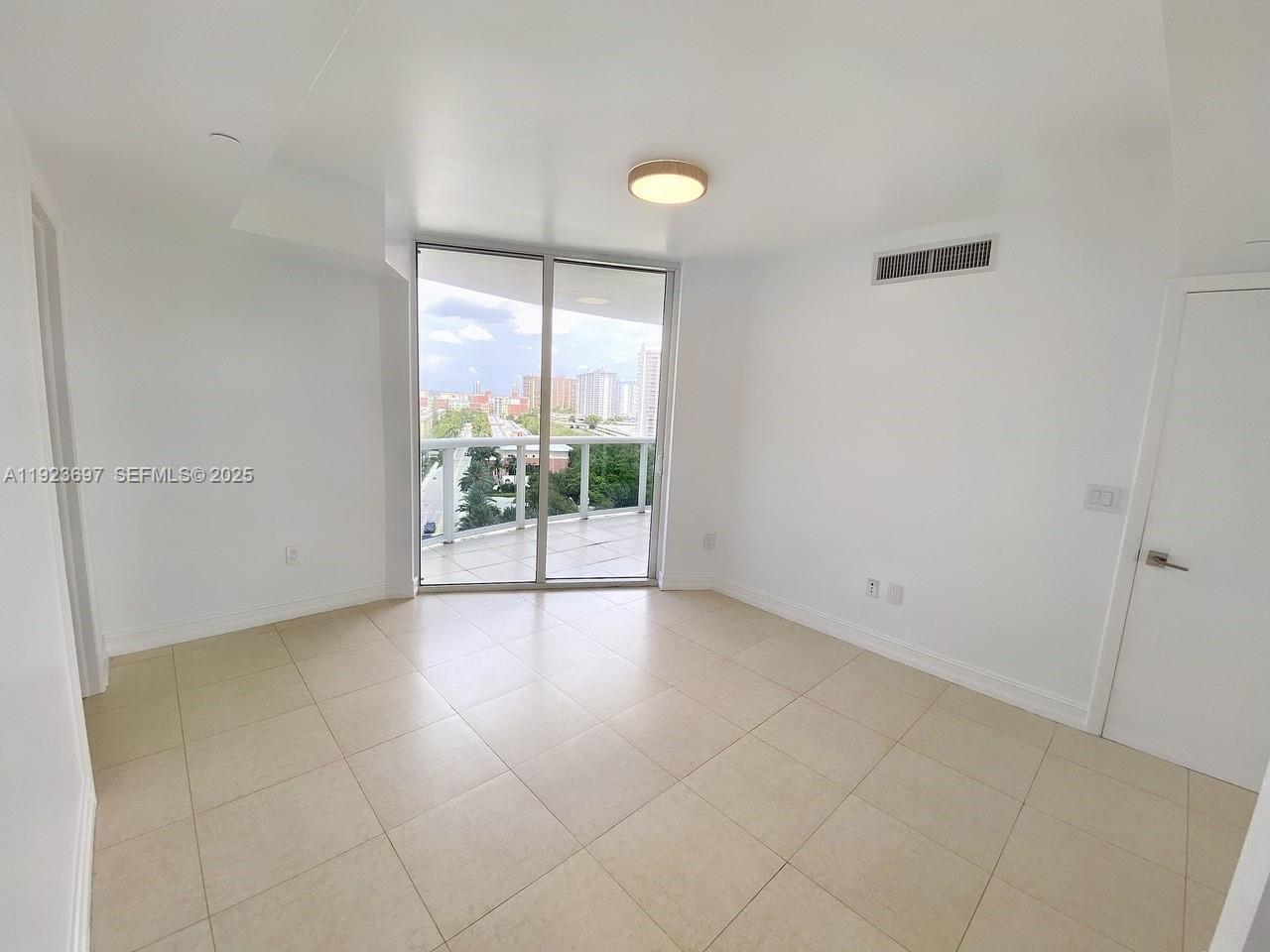 17201 Collins Ave #1009, Sunny Isles Beach FL 33160