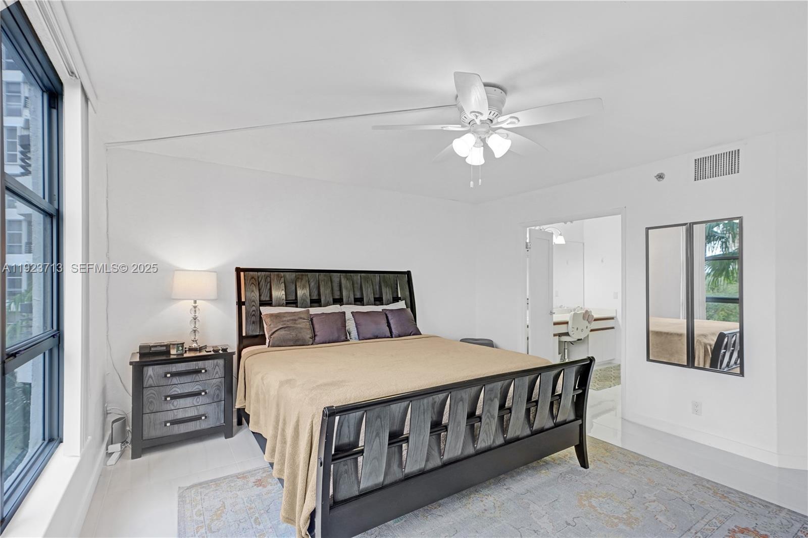 3600 Mystic Point Drive #507, Aventura FL 33180