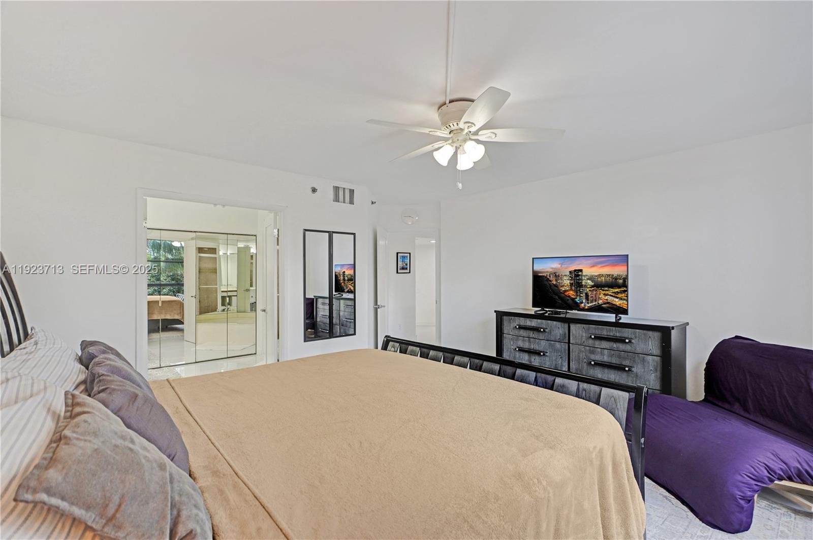 3600 Mystic Point Drive #507, Aventura FL 33180