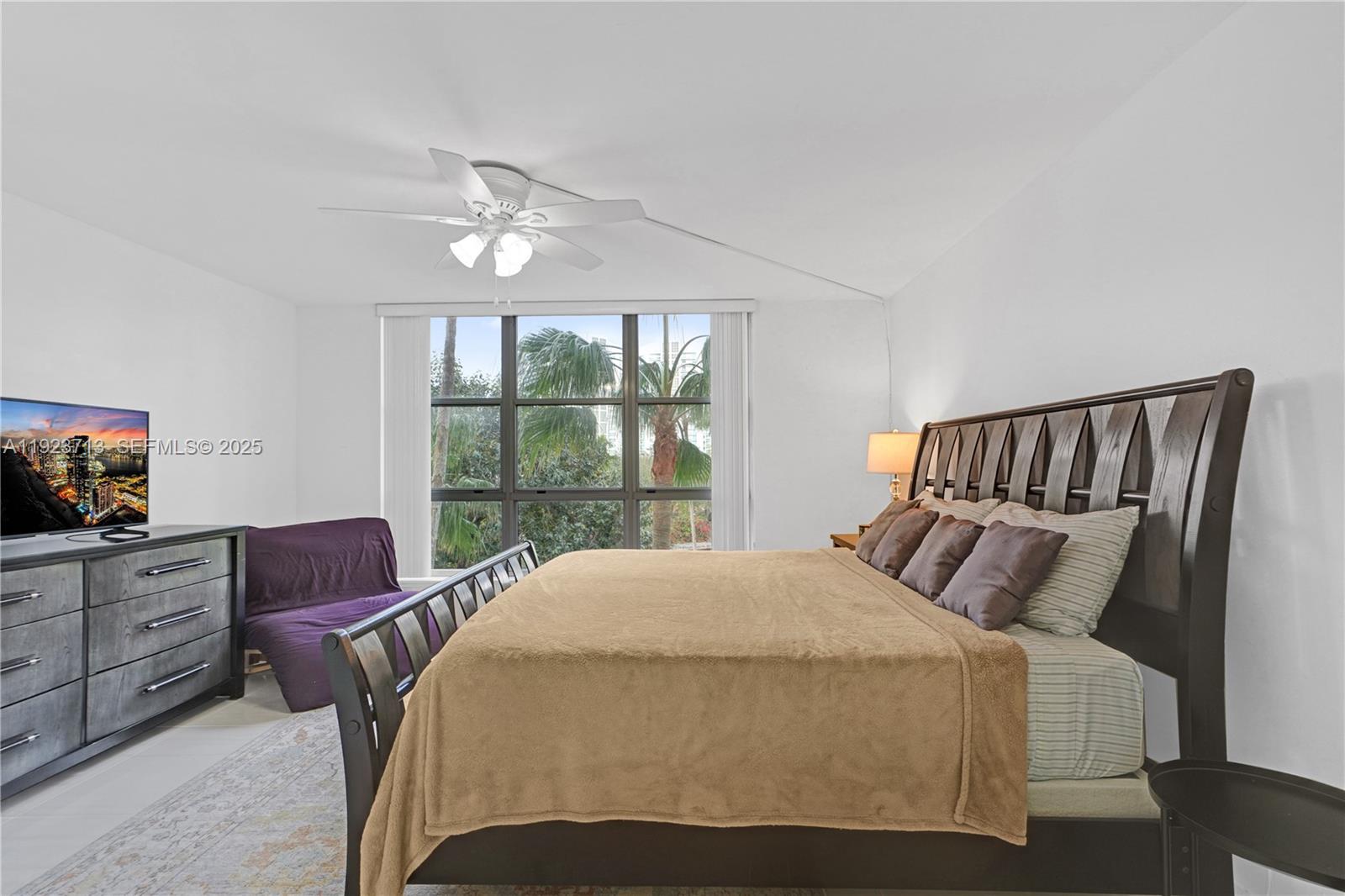 3600 Mystic Point Drive #507, Aventura FL 33180