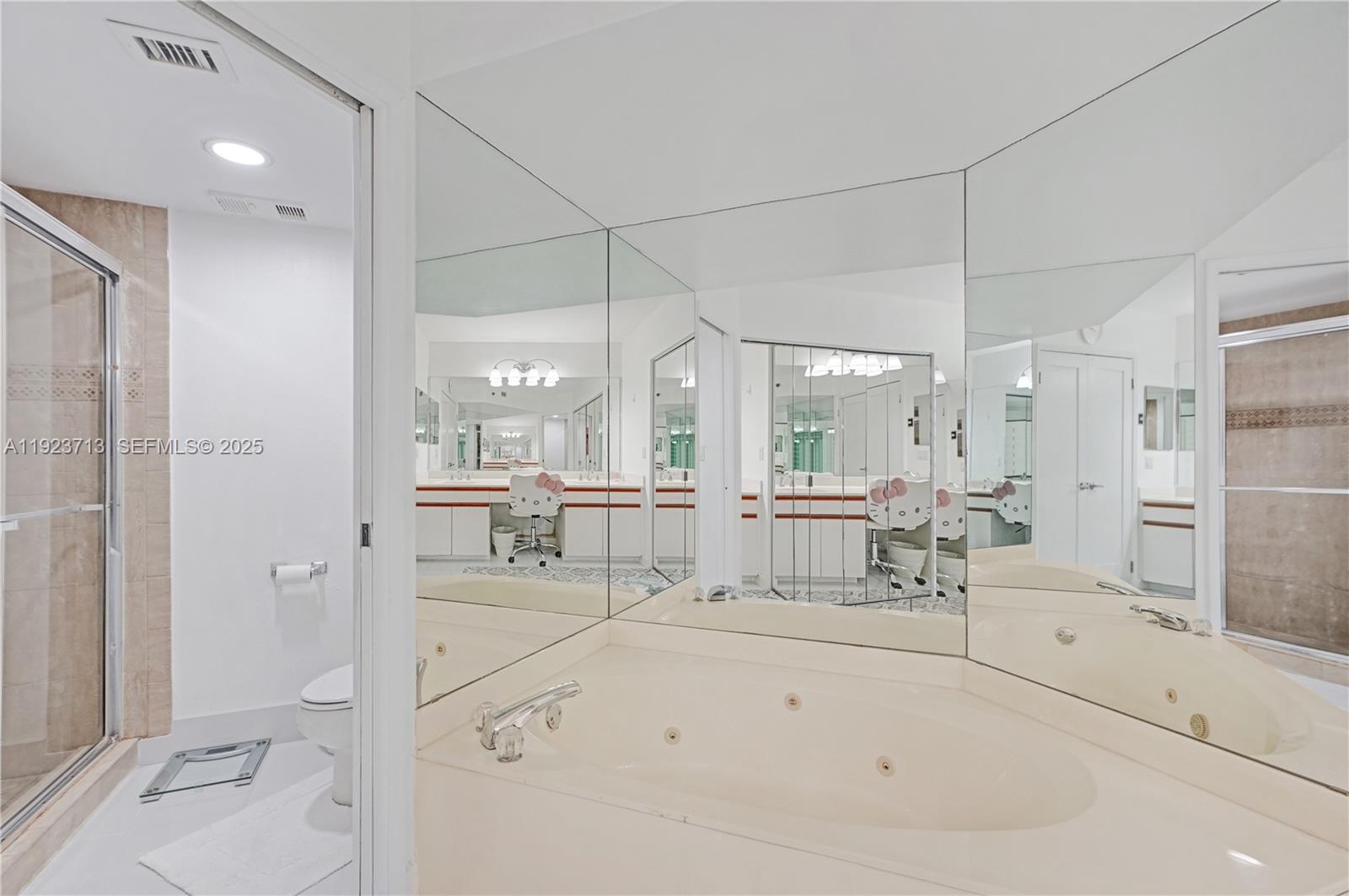 3600 Mystic Point Drive #507, Aventura FL 33180