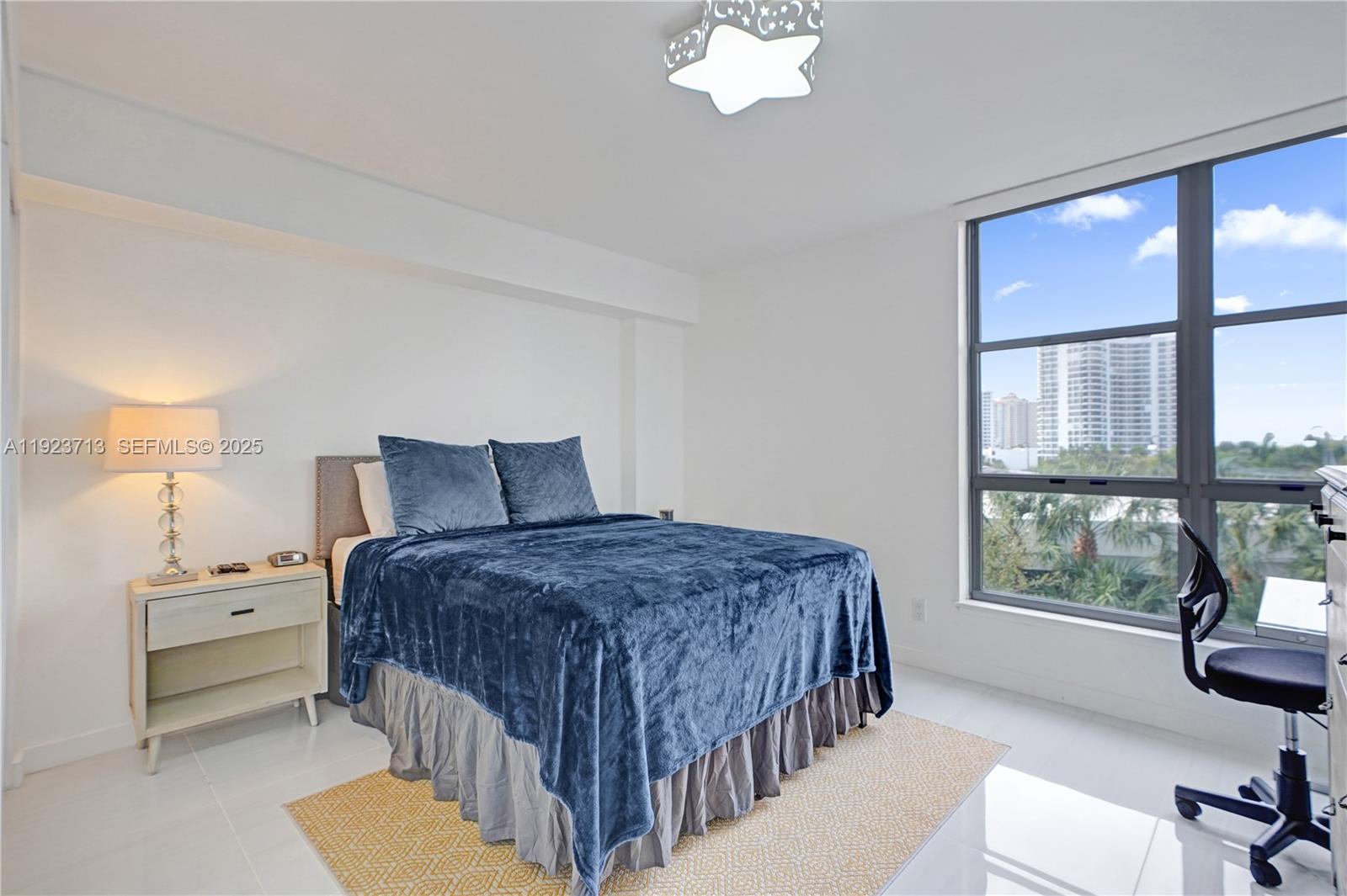 3600 Mystic Point Drive #507, Aventura FL 33180