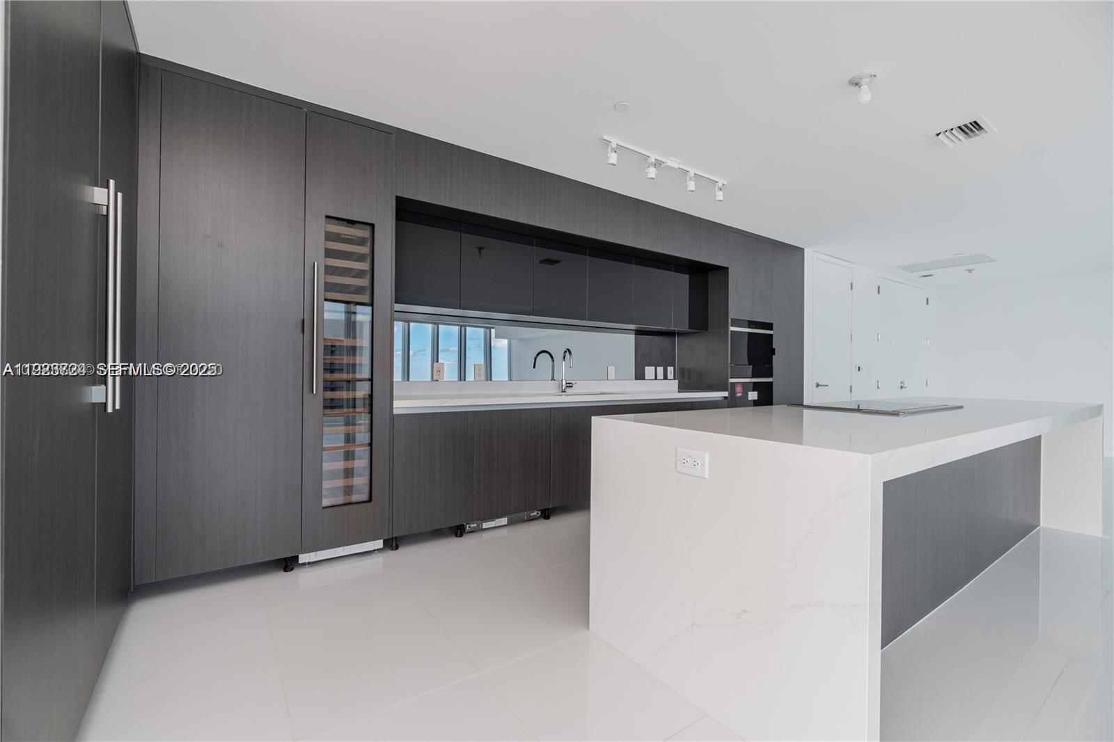 851 NE 1st Ave #4911, Miami FL 33132