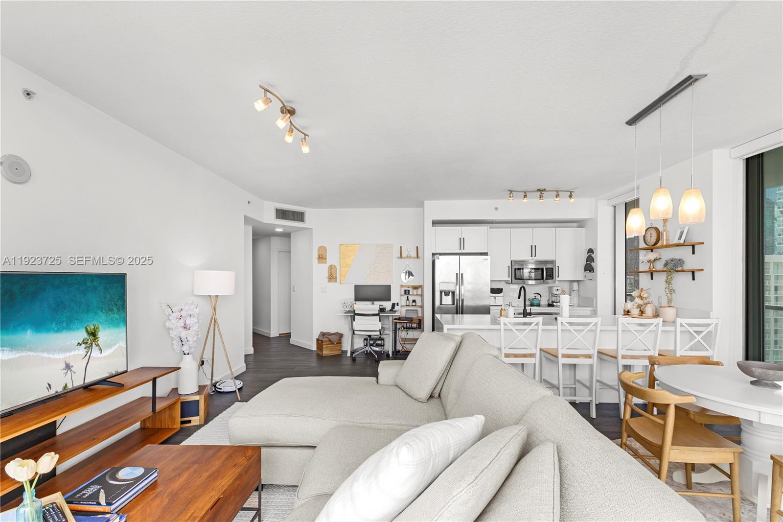 1111 SW 1st Ave #2614-N, Miami FL 33130
