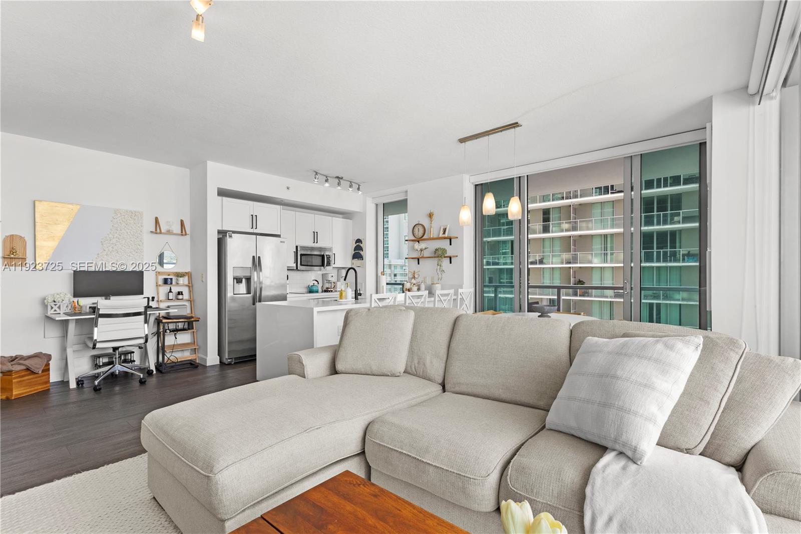 1111 SW 1st Ave #2614-N, Miami FL 33130