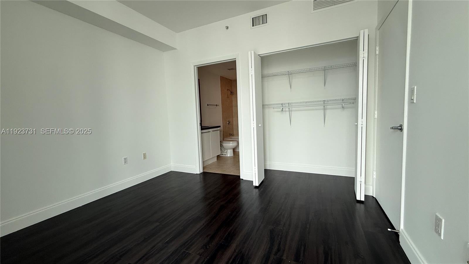 90 SW 3rd St # 3013 #3013, Miami FL 33130