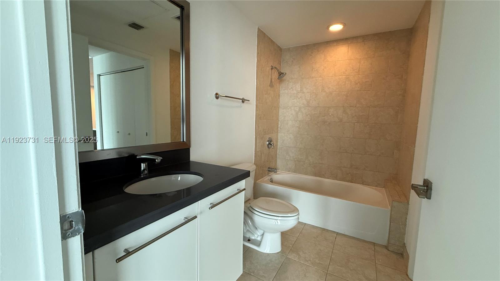 90 SW 3rd St # 3013 #3013, Miami FL 33130