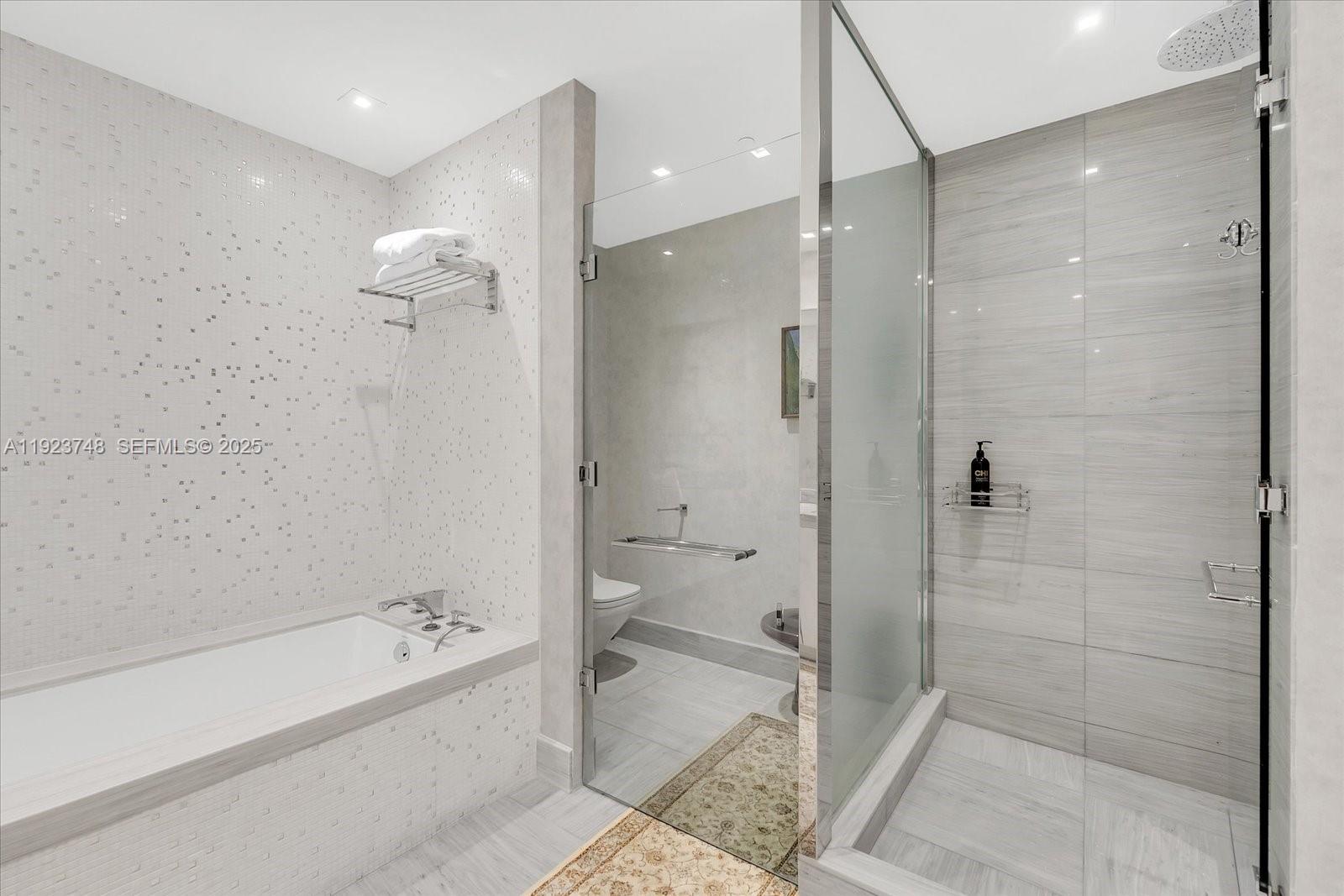 16901 Collins Ave #1802, Sunny Isles Beach FL 33160