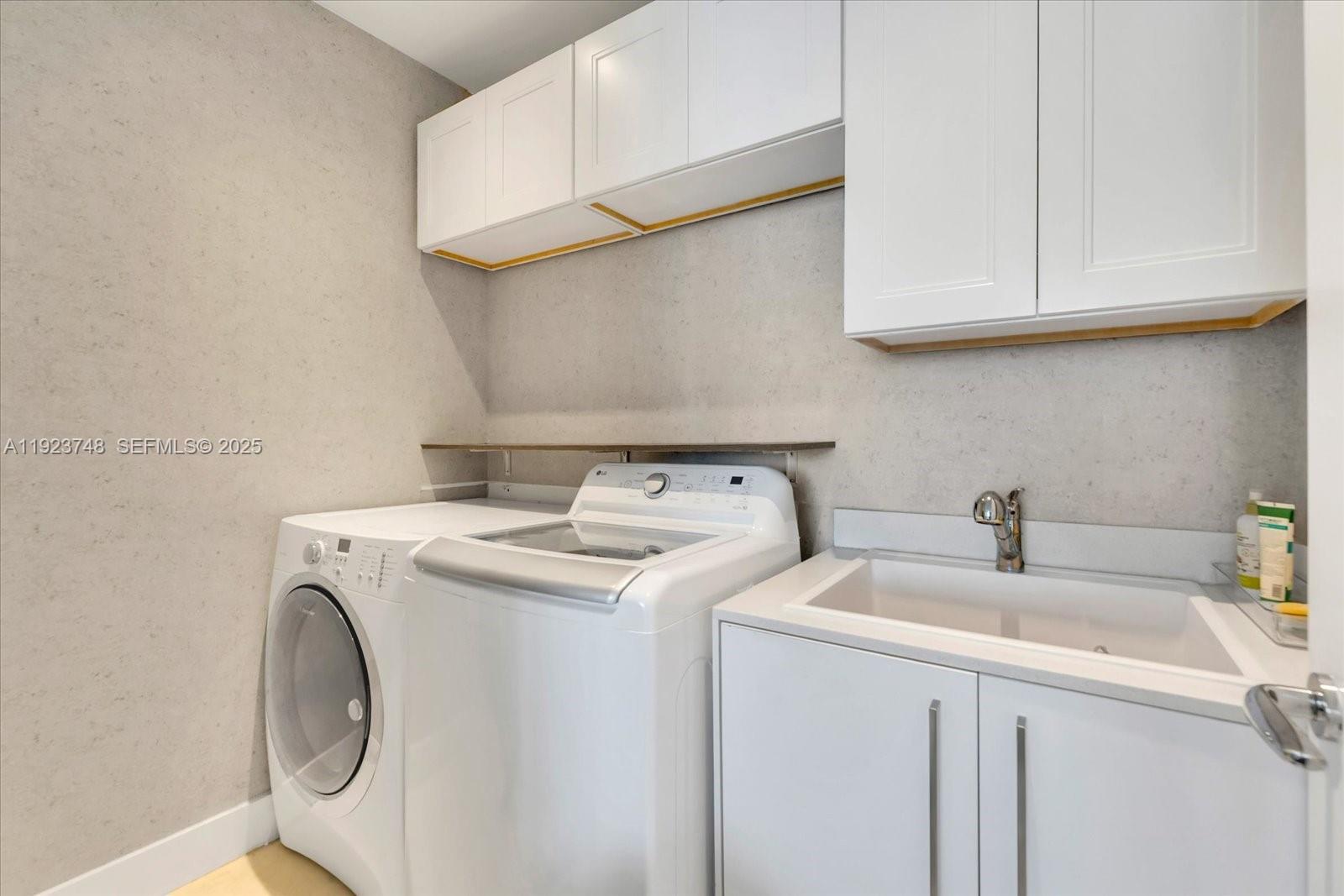 16901 Collins Ave #1802, Sunny Isles Beach FL 33160