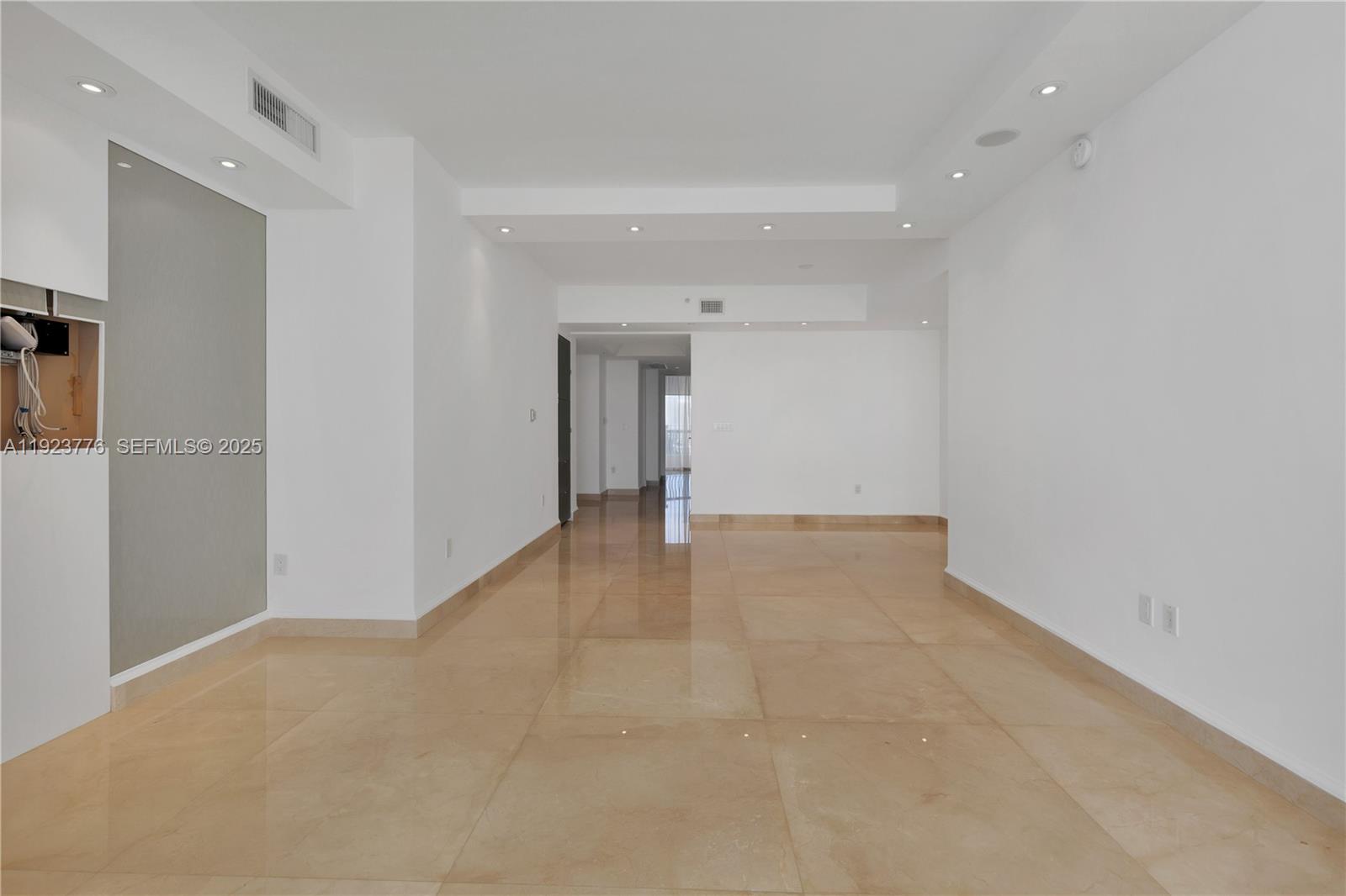 17875 Collins Ave #905, Sunny Isles Beach FL 33160