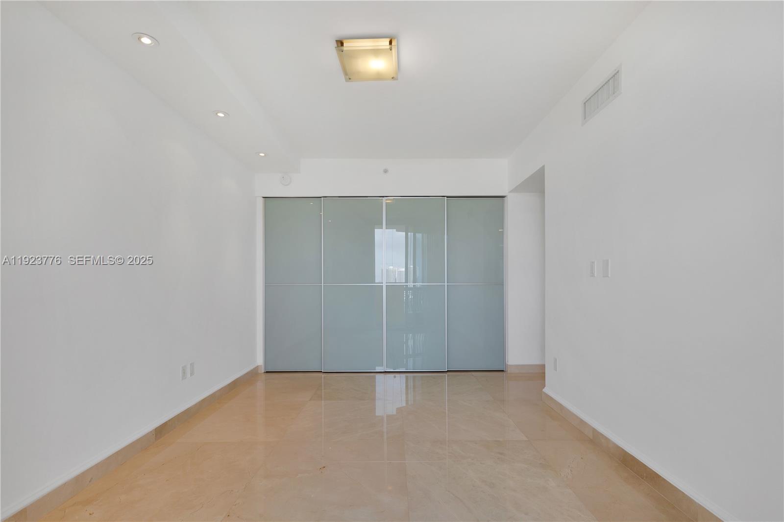 17875 Collins Ave #905, Sunny Isles Beach FL 33160