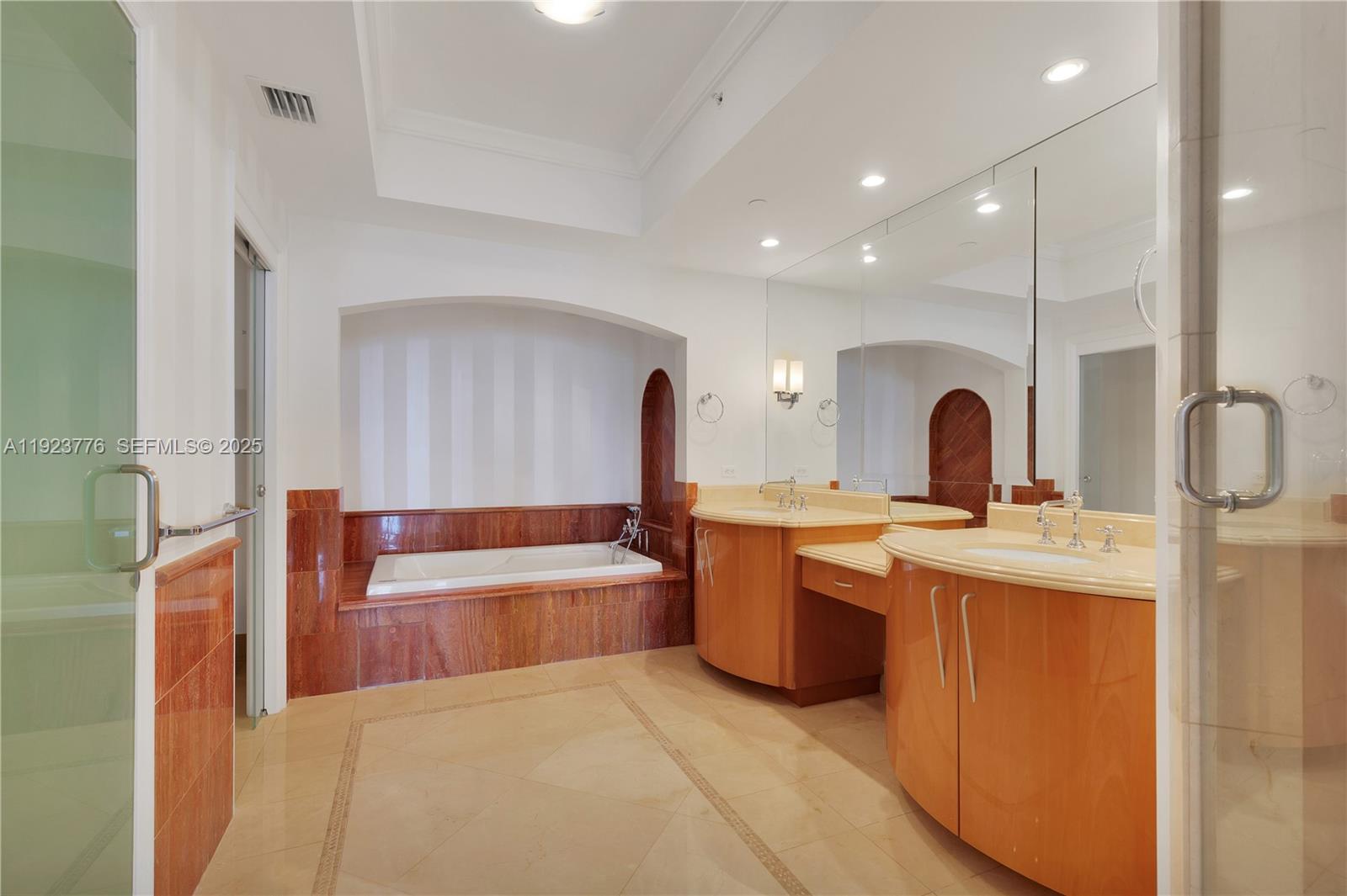 17875 Collins Ave #905, Sunny Isles Beach FL 33160