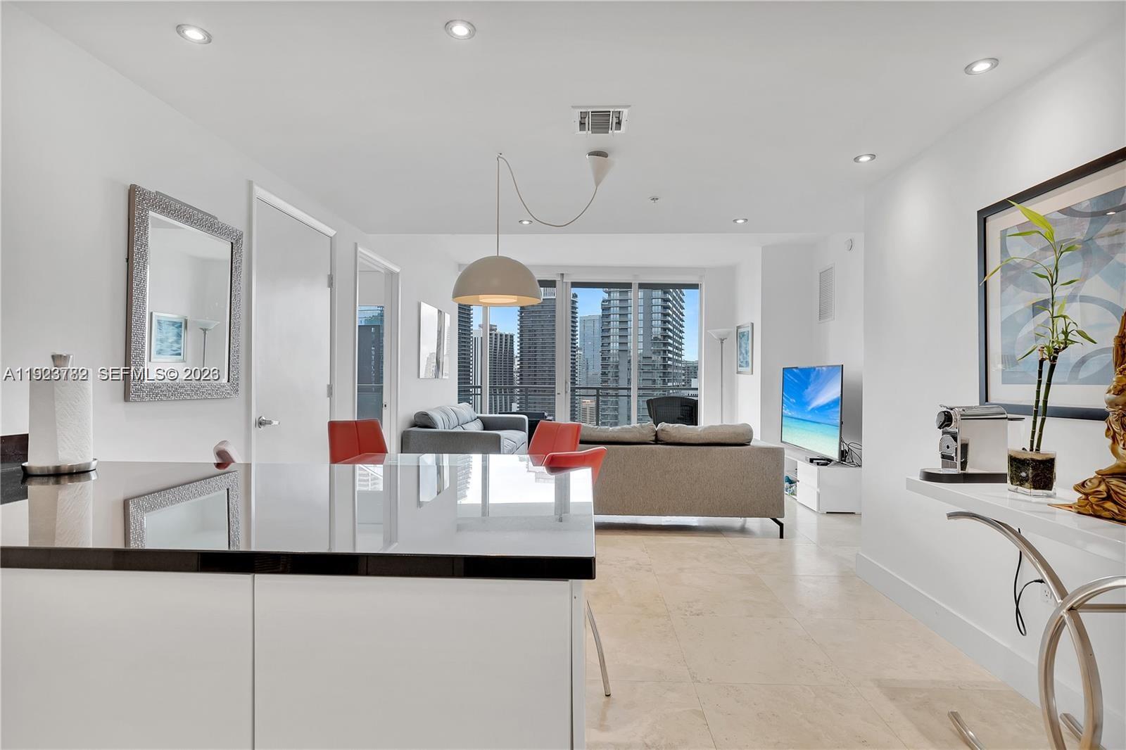 92 SW 3rd St #3602, Miami FL 33130