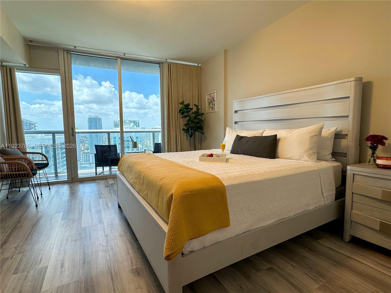 485 Brickell Ave #4405, Miami FL 33131