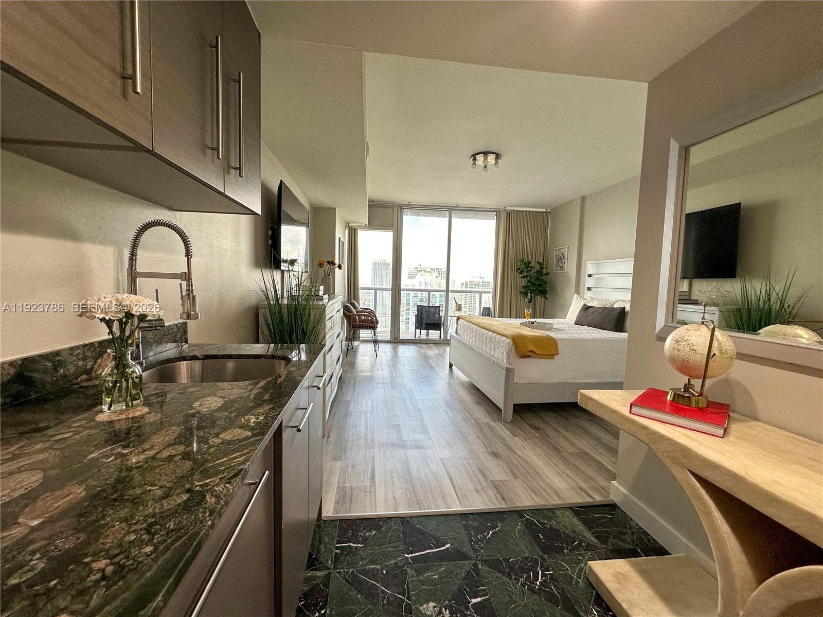 485 Brickell Ave #4405, Miami FL 33131