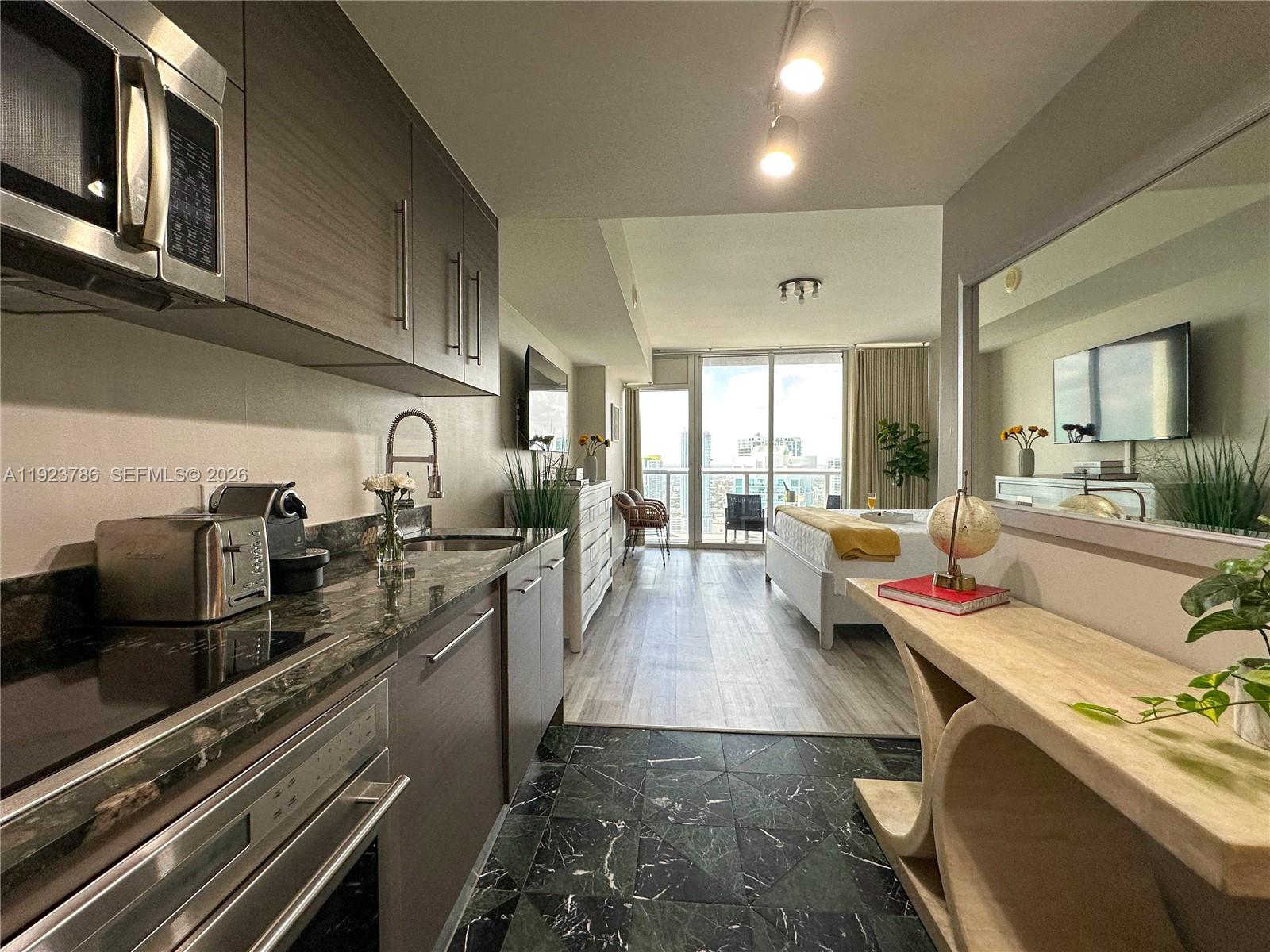 485 Brickell Ave #4405, Miami FL 33131