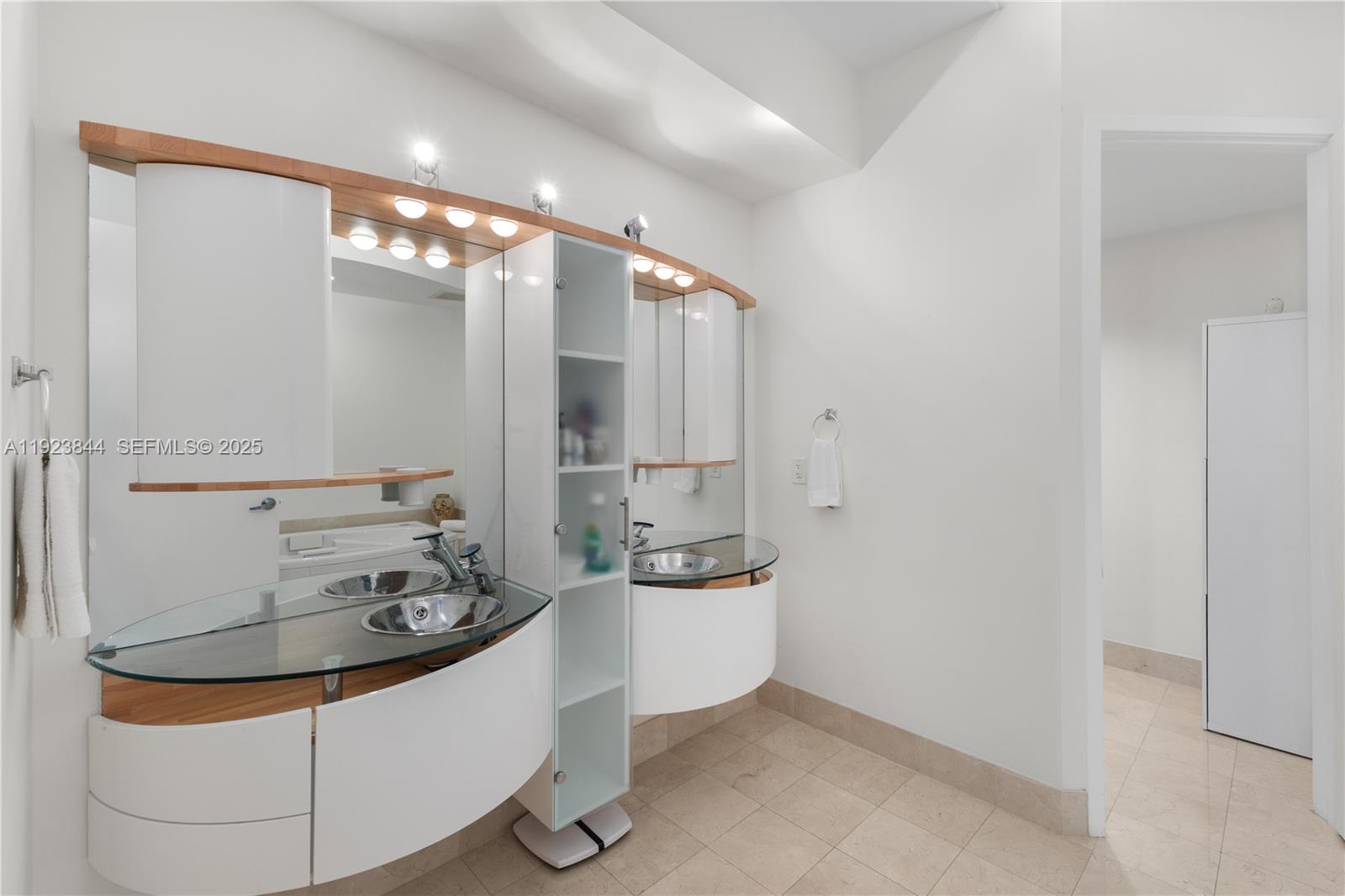 18101 Collins Ave #906, Sunny Isles Beach FL 33160