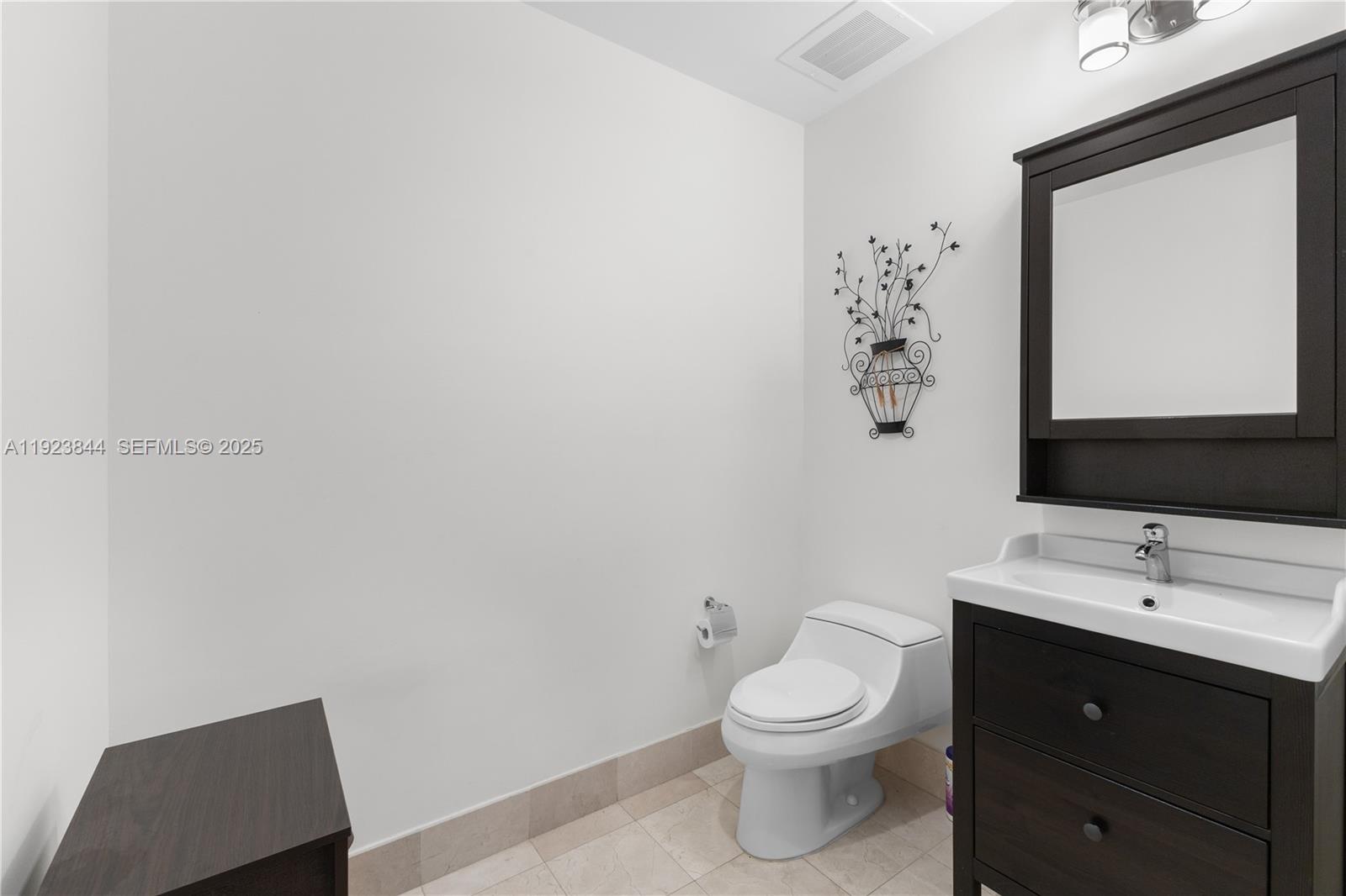18101 Collins Ave #906, Sunny Isles Beach FL 33160