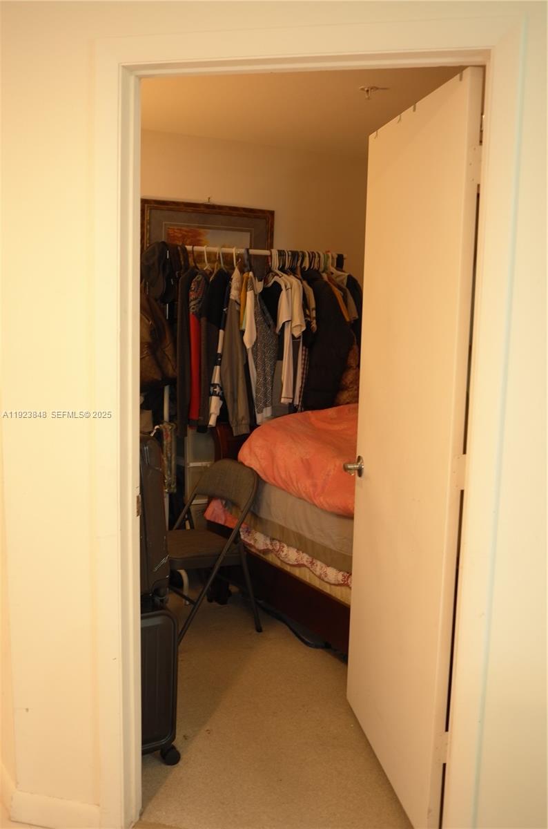 253 NE 2nd St #908, Miami FL 33132