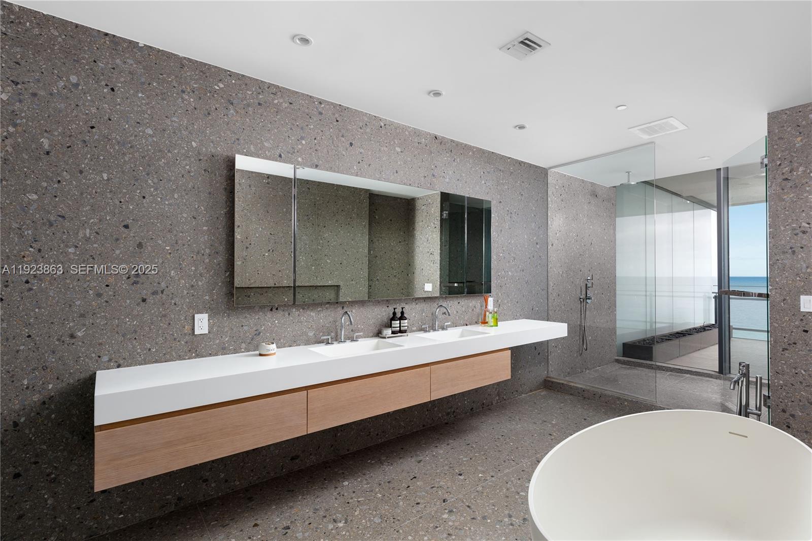 8701 Collins Avenue #902, Miami Beach FL 33154