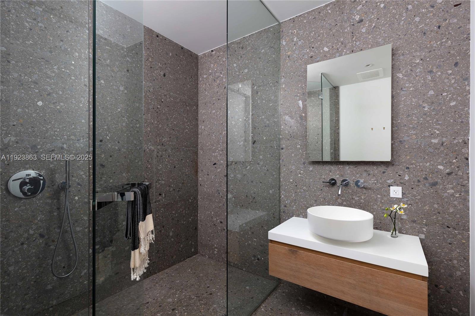 8701 Collins Avenue #902, Miami Beach FL 33154
