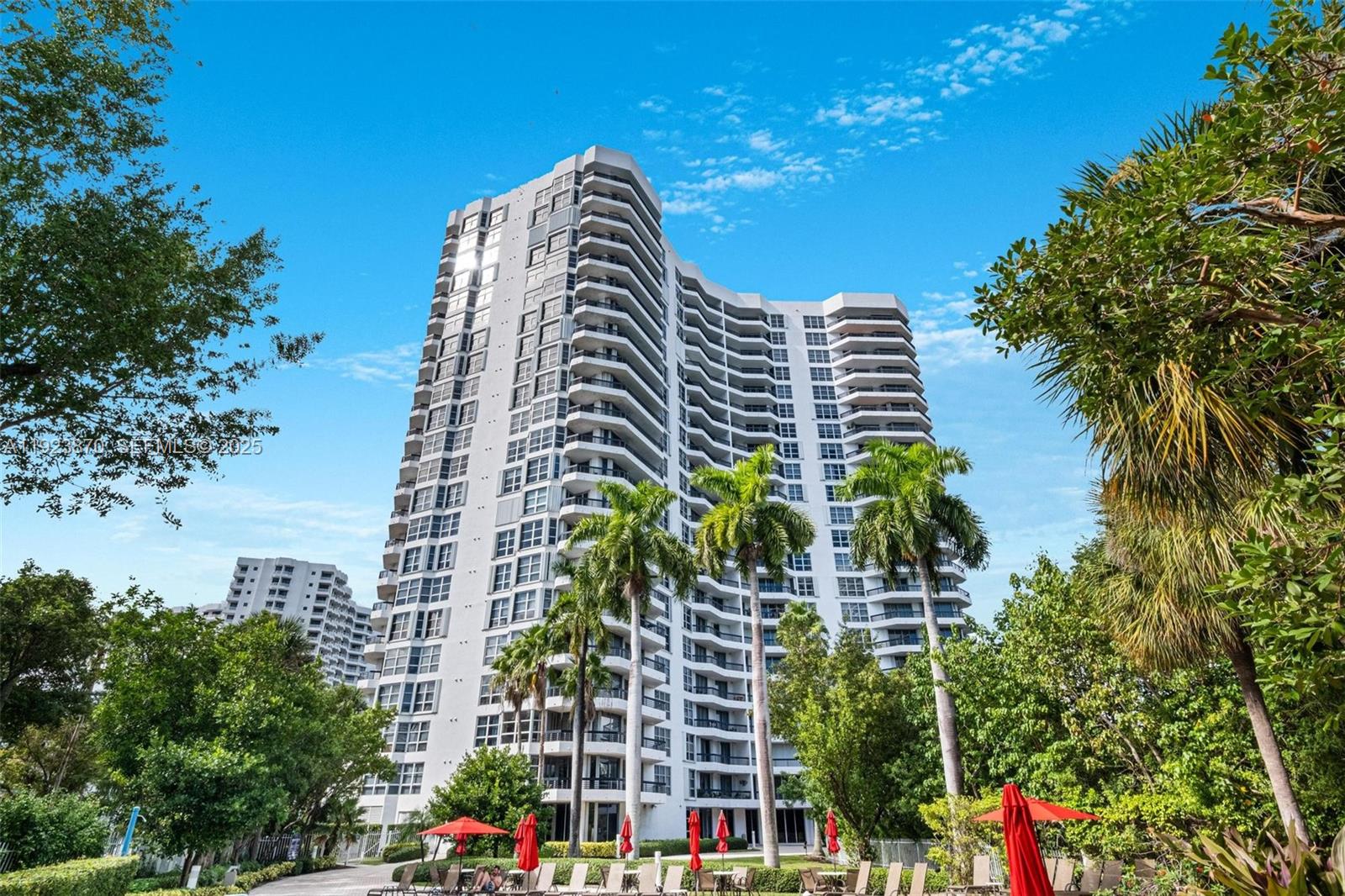 3400 NE 192nd St #1808, Aventura FL 33180