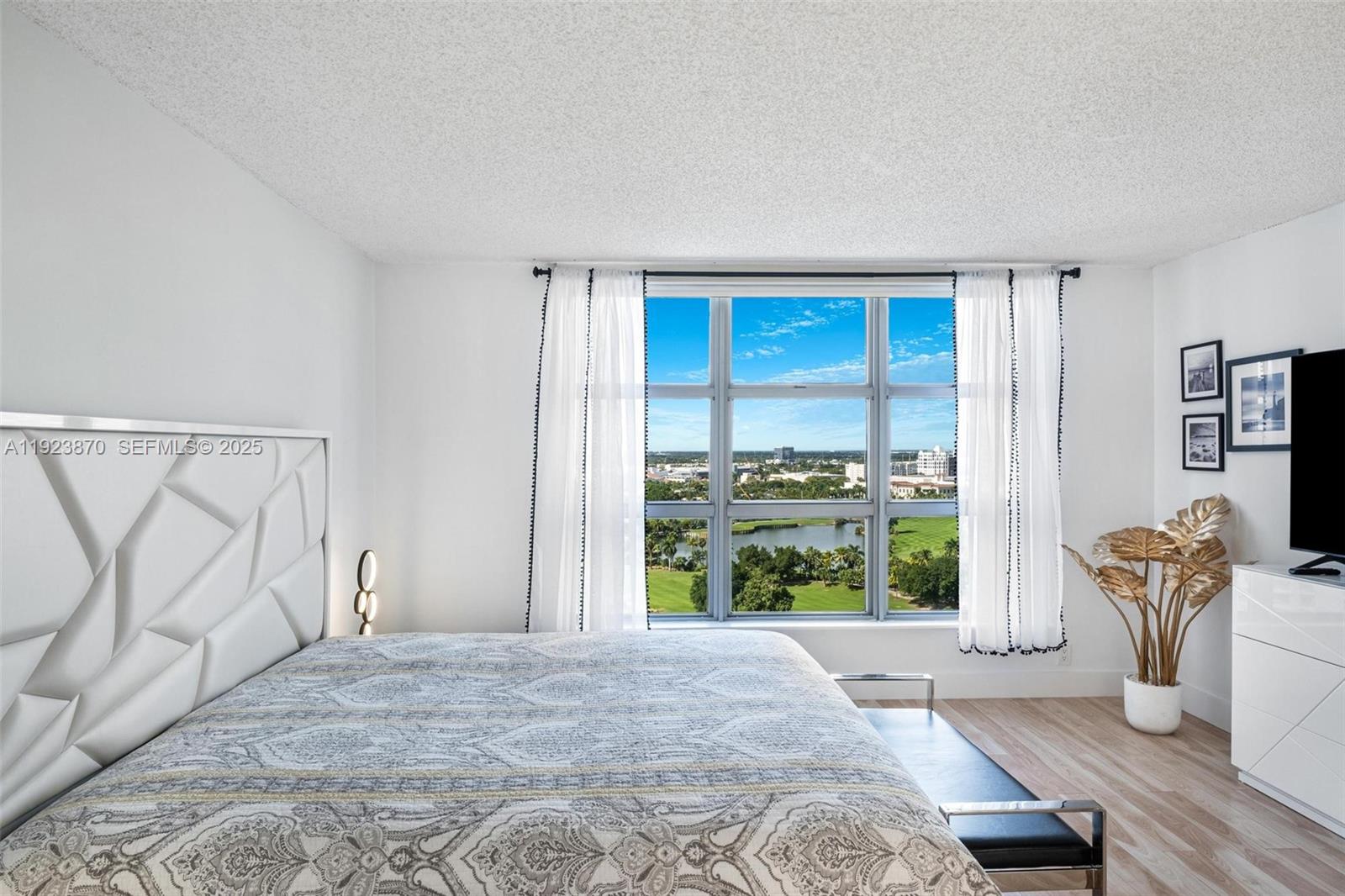 3400 NE 192nd St #1808, Aventura FL 33180