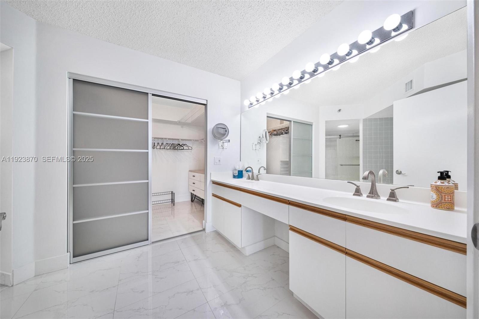 3400 NE 192nd St #1808, Aventura FL 33180