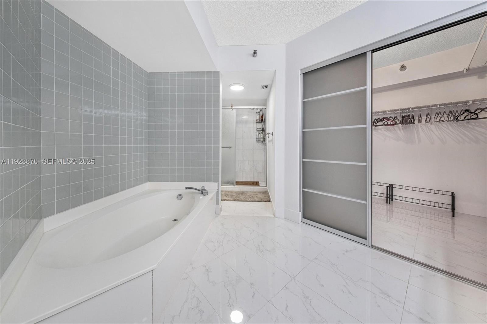 3400 NE 192nd St #1808, Aventura FL 33180