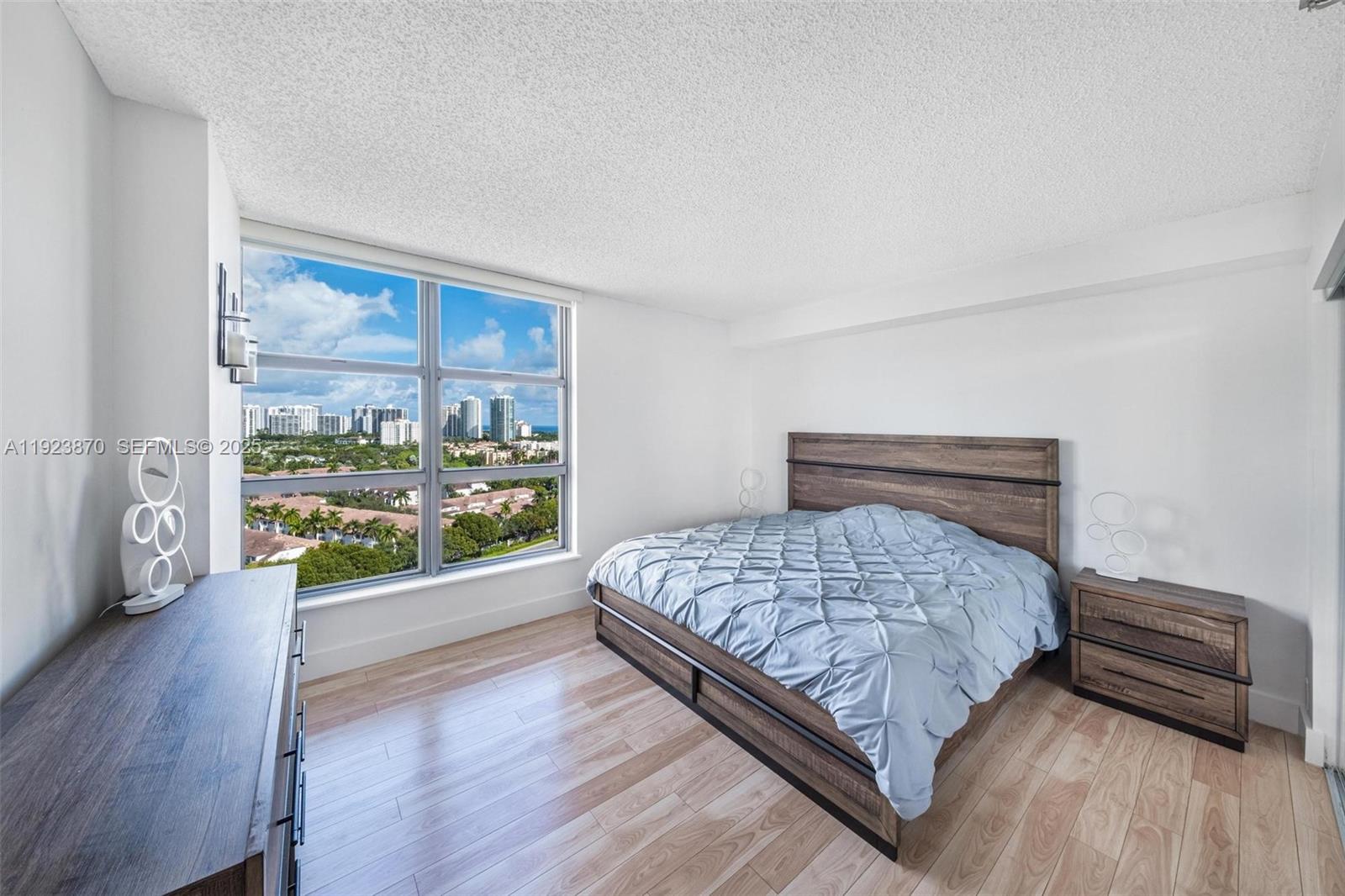 3400 NE 192nd St #1808, Aventura FL 33180