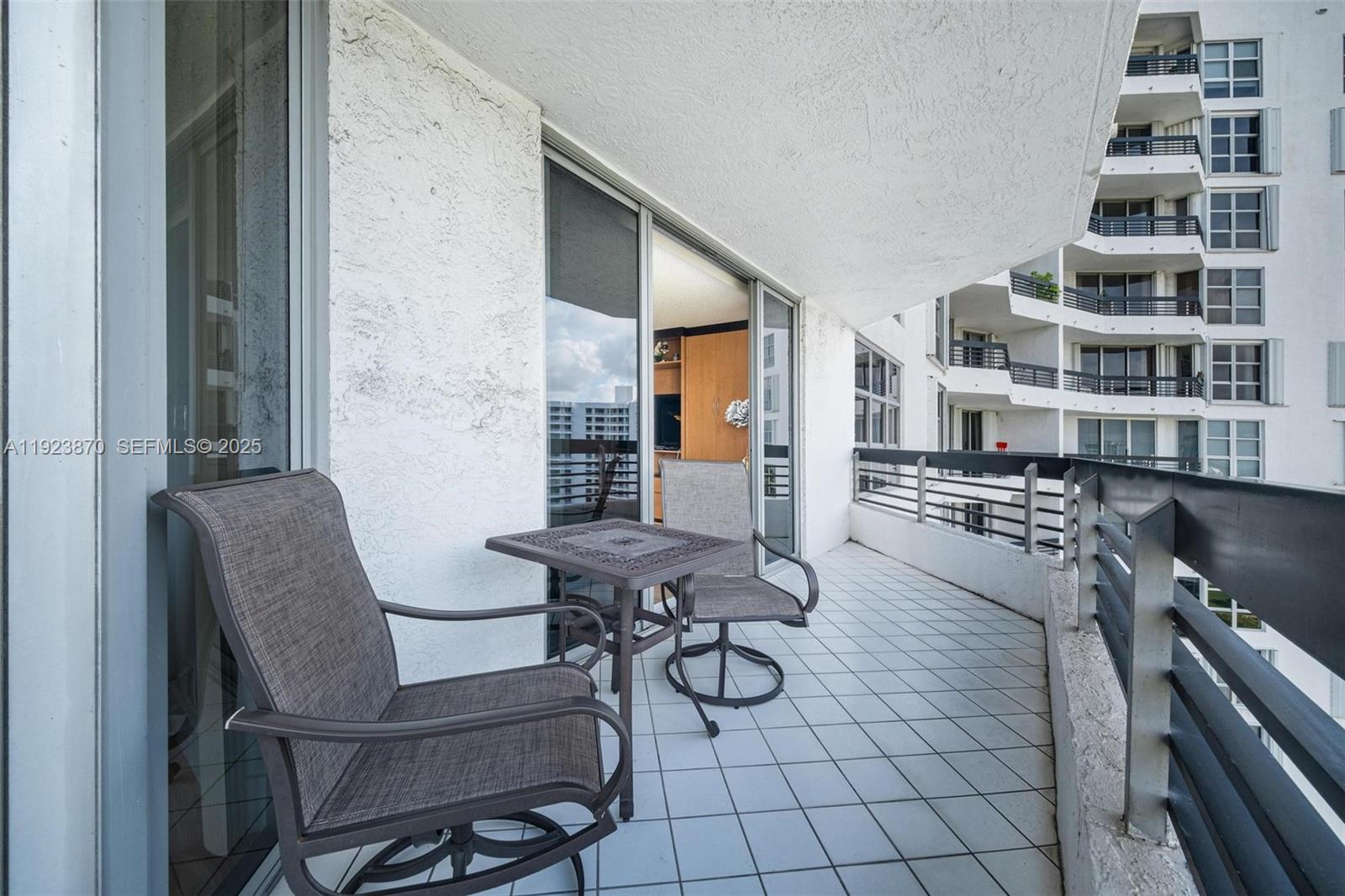 3400 NE 192nd St #1808, Aventura FL 33180