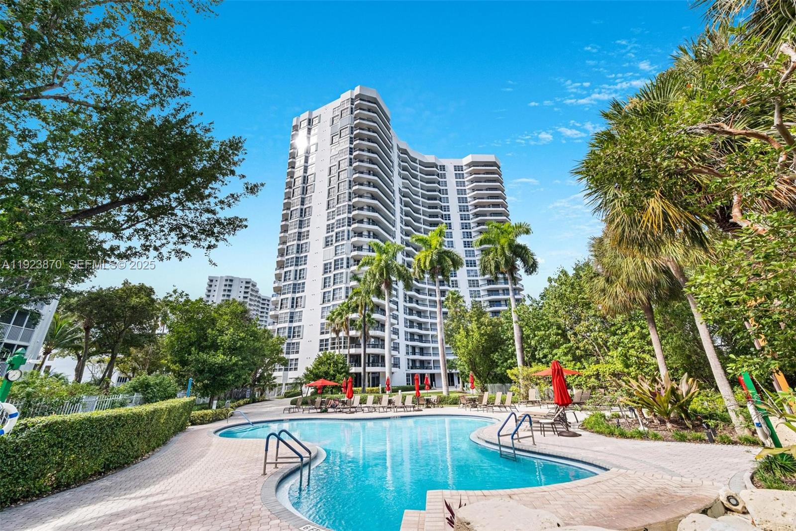3400 NE 192nd St #1808, Aventura FL 33180