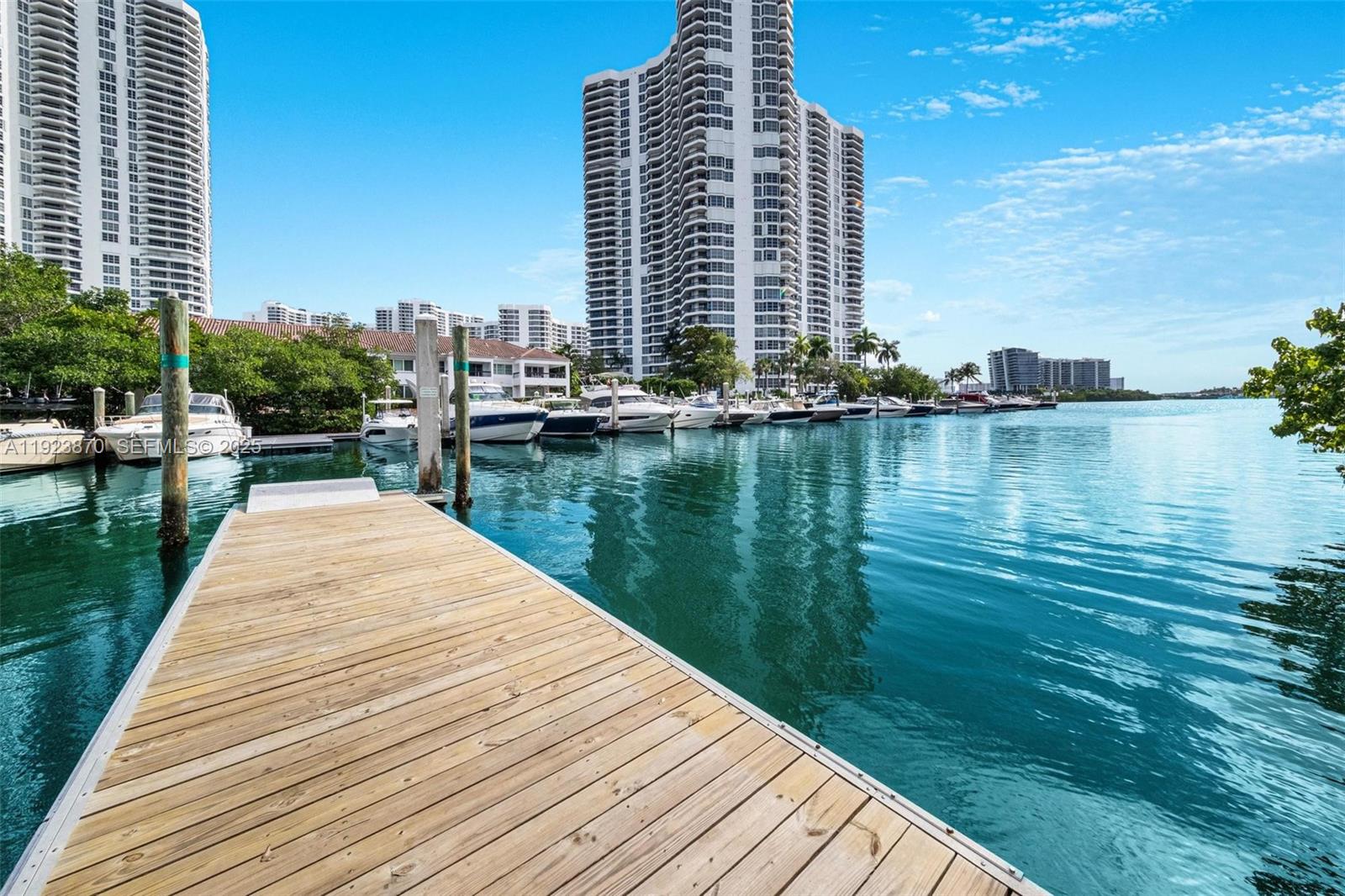 3400 NE 192nd St #1808, Aventura FL 33180