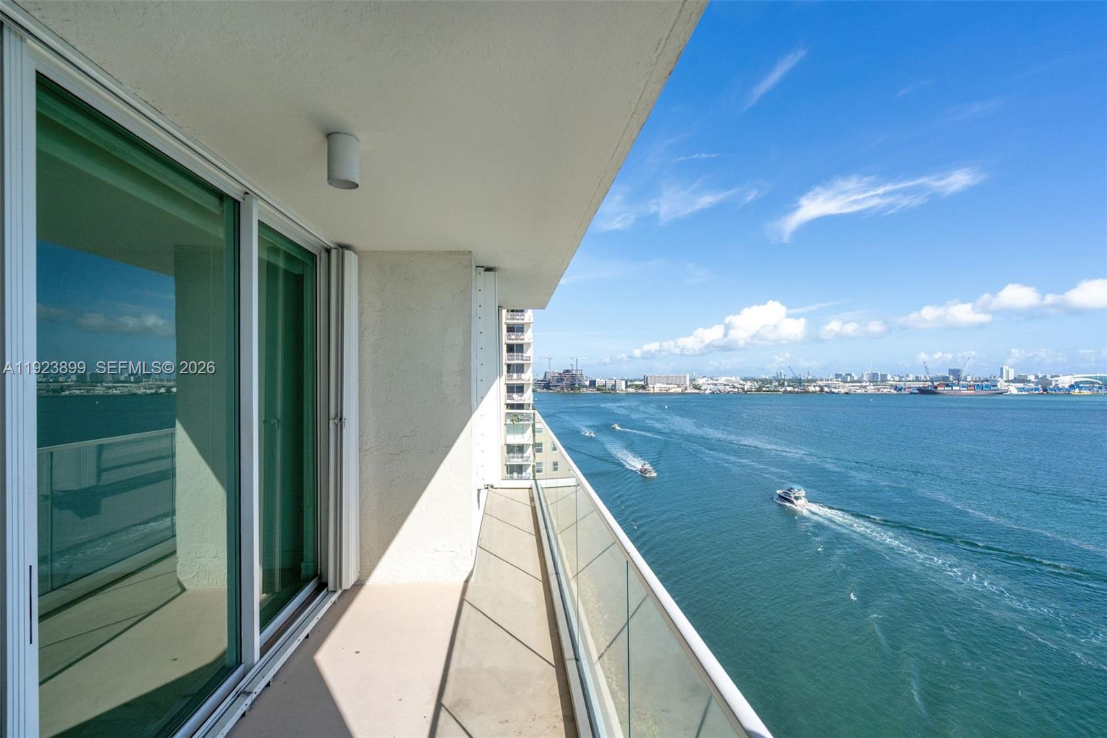 800 Claughton Island Dr #1202, Miami FL 33131