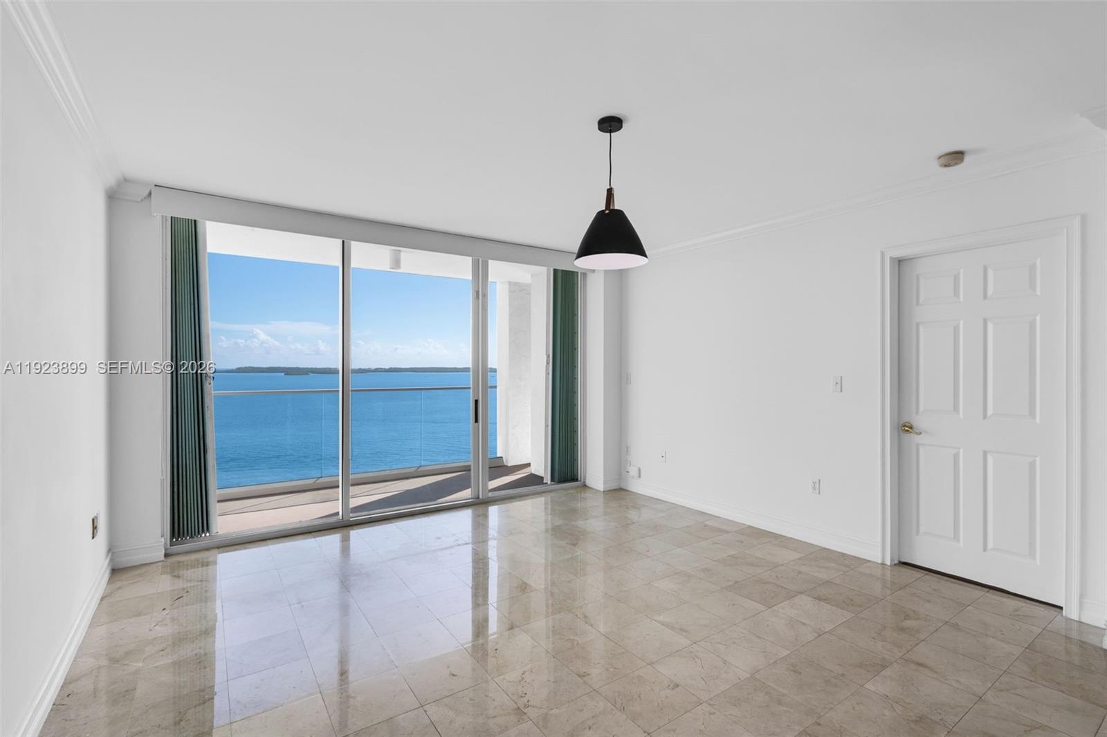 800 Claughton Island Dr #1202, Miami FL 33131
