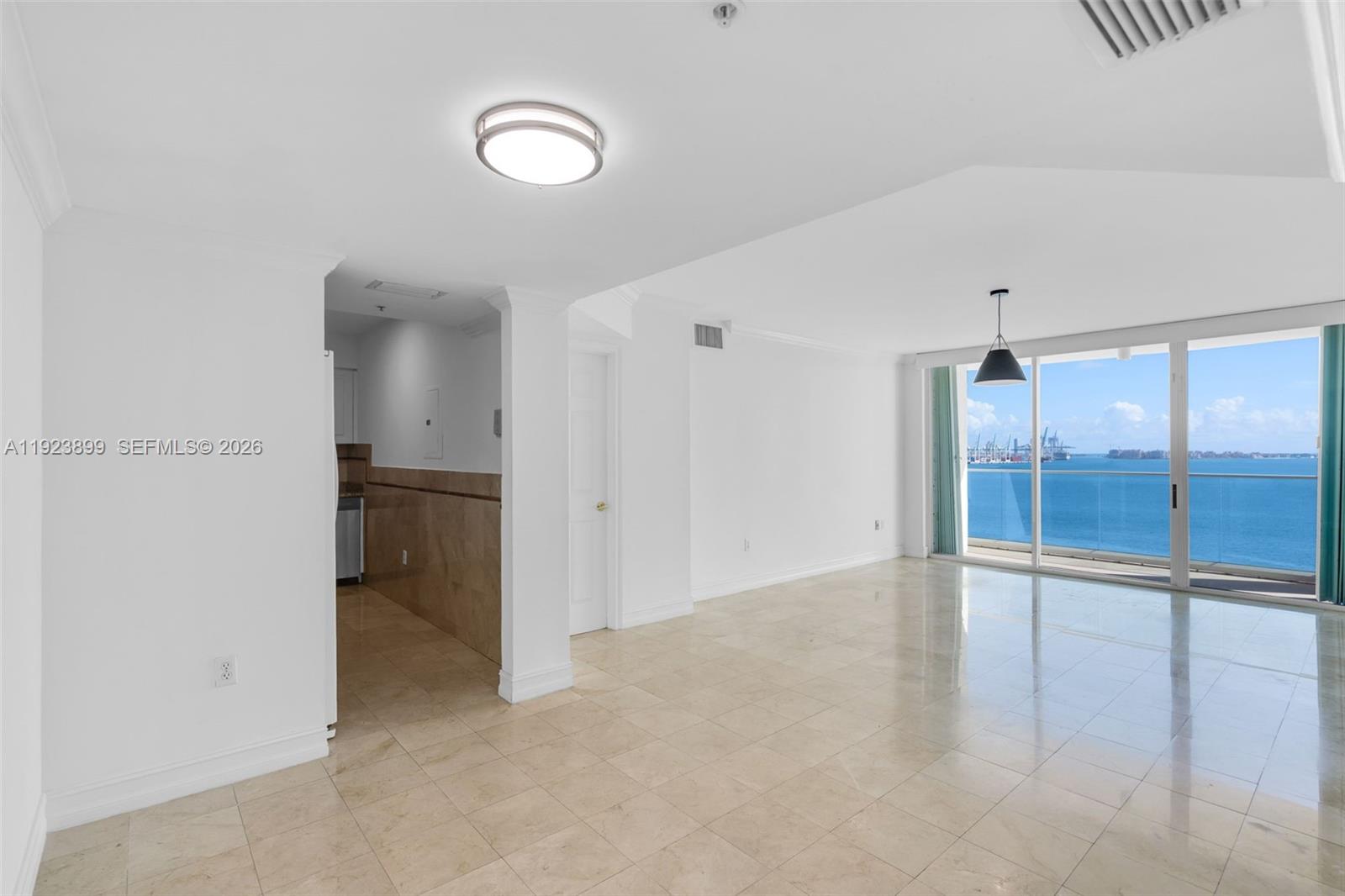 800 Claughton Island Dr #1202, Miami FL 33131