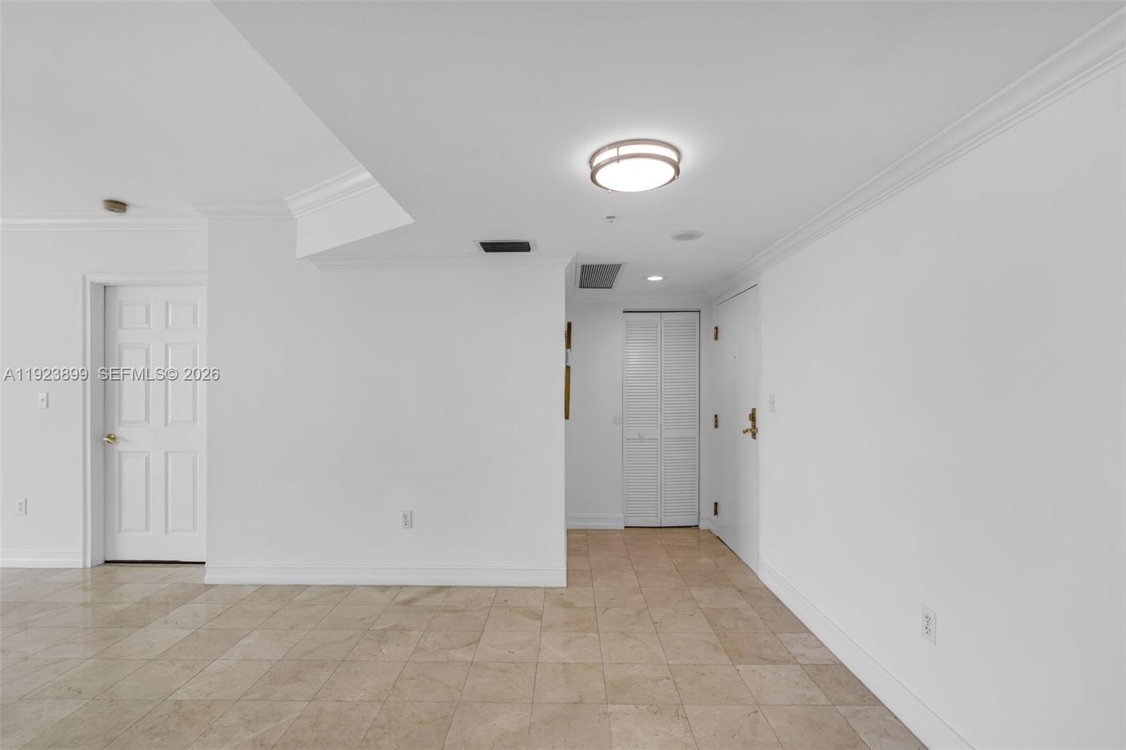800 Claughton Island Dr #1202, Miami FL 33131