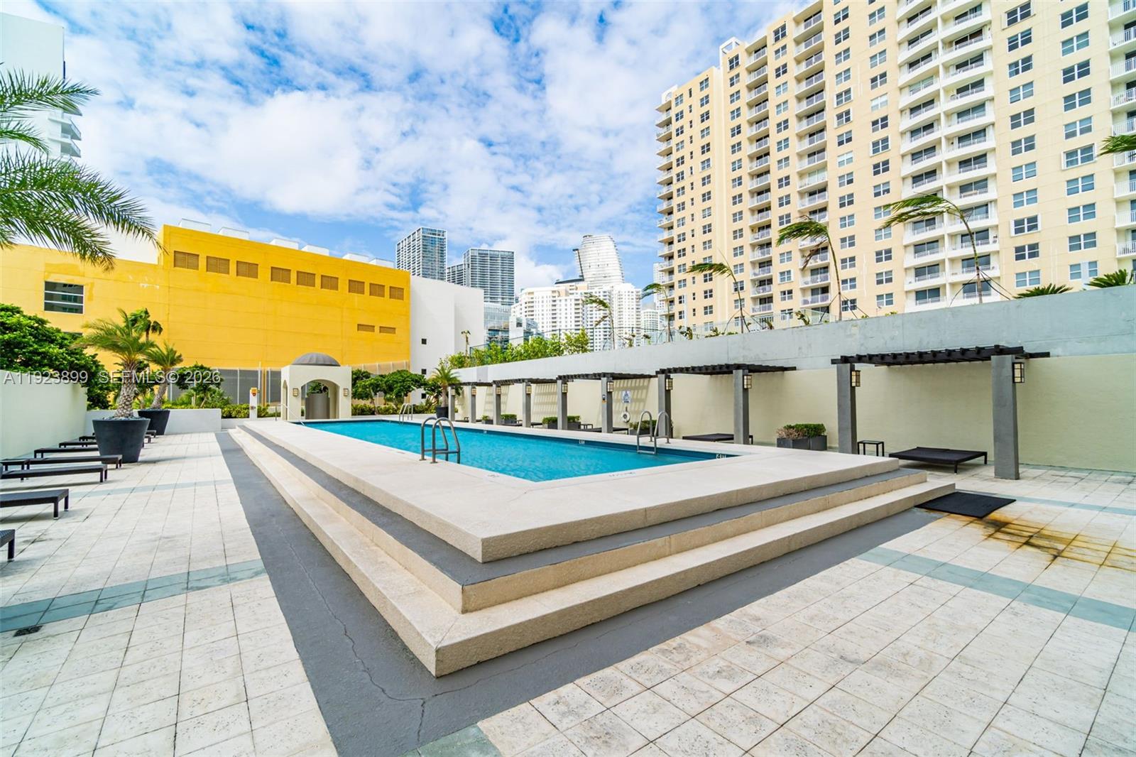 800 Claughton Island Dr #1202, Miami FL 33131