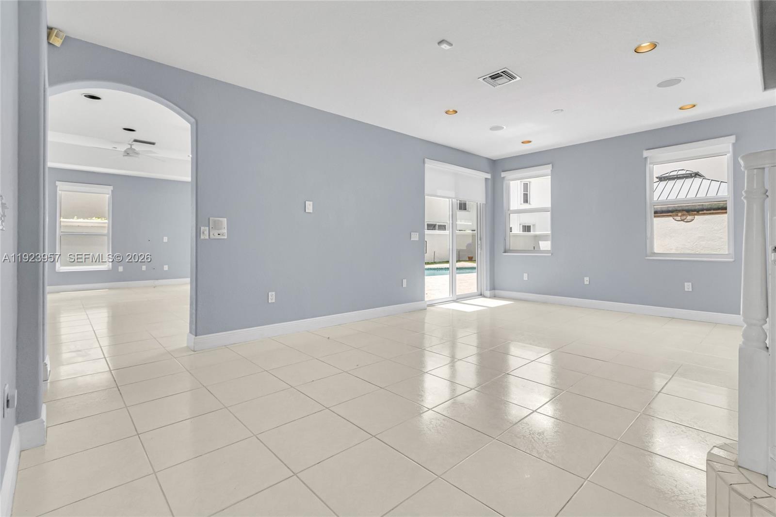 1547 Mariner Way, Hollywood FL 33019