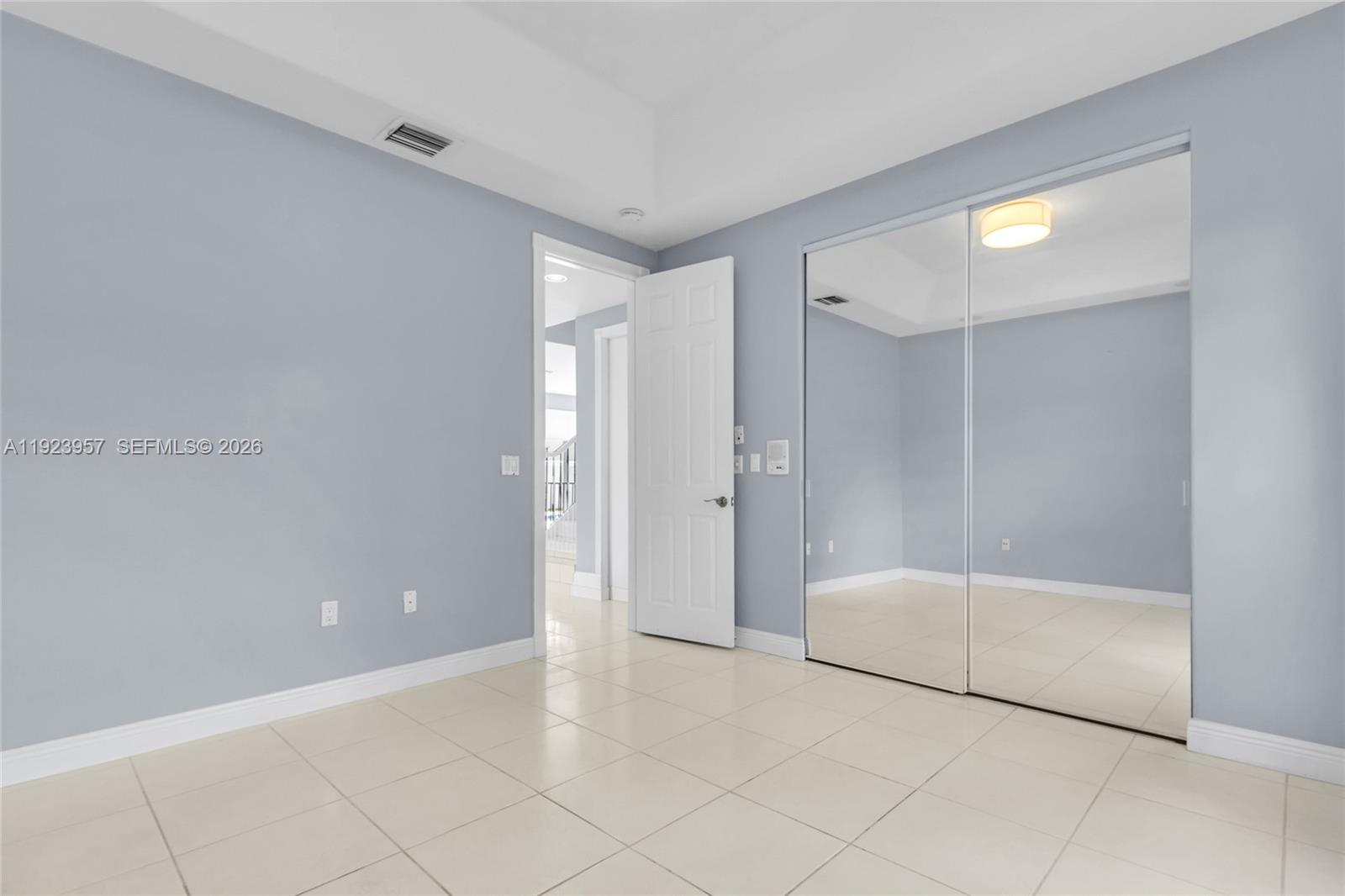 1547 Mariner Way, Hollywood FL 33019