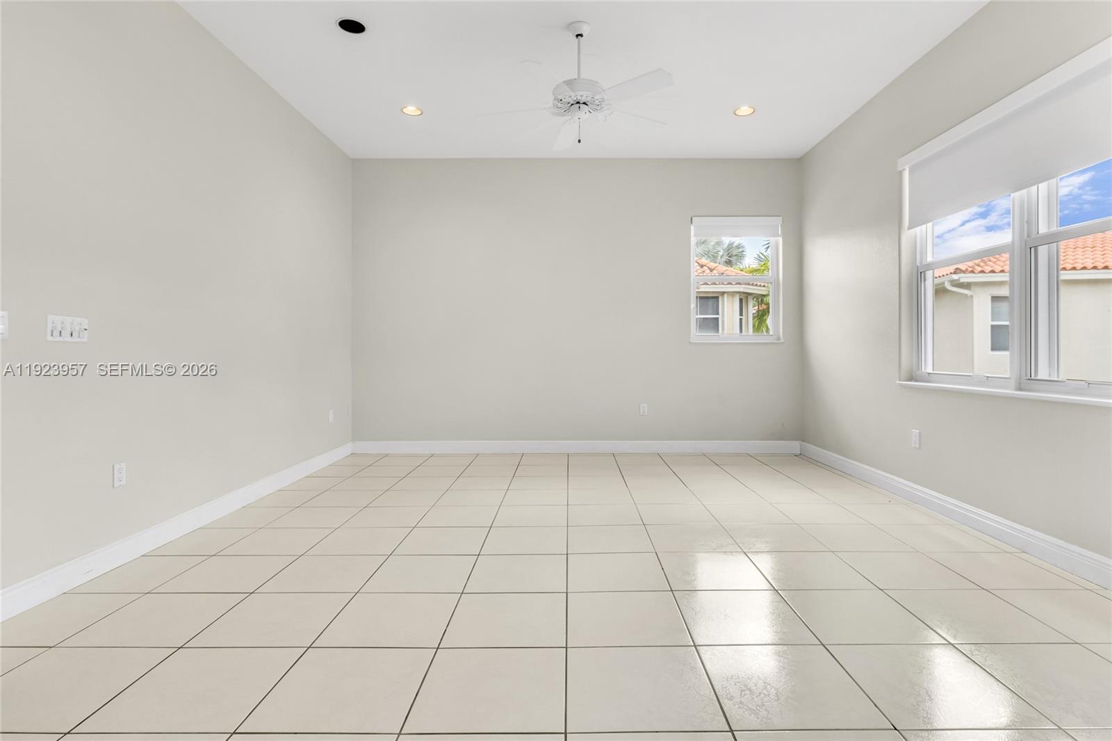 1547 Mariner Way, Hollywood FL 33019