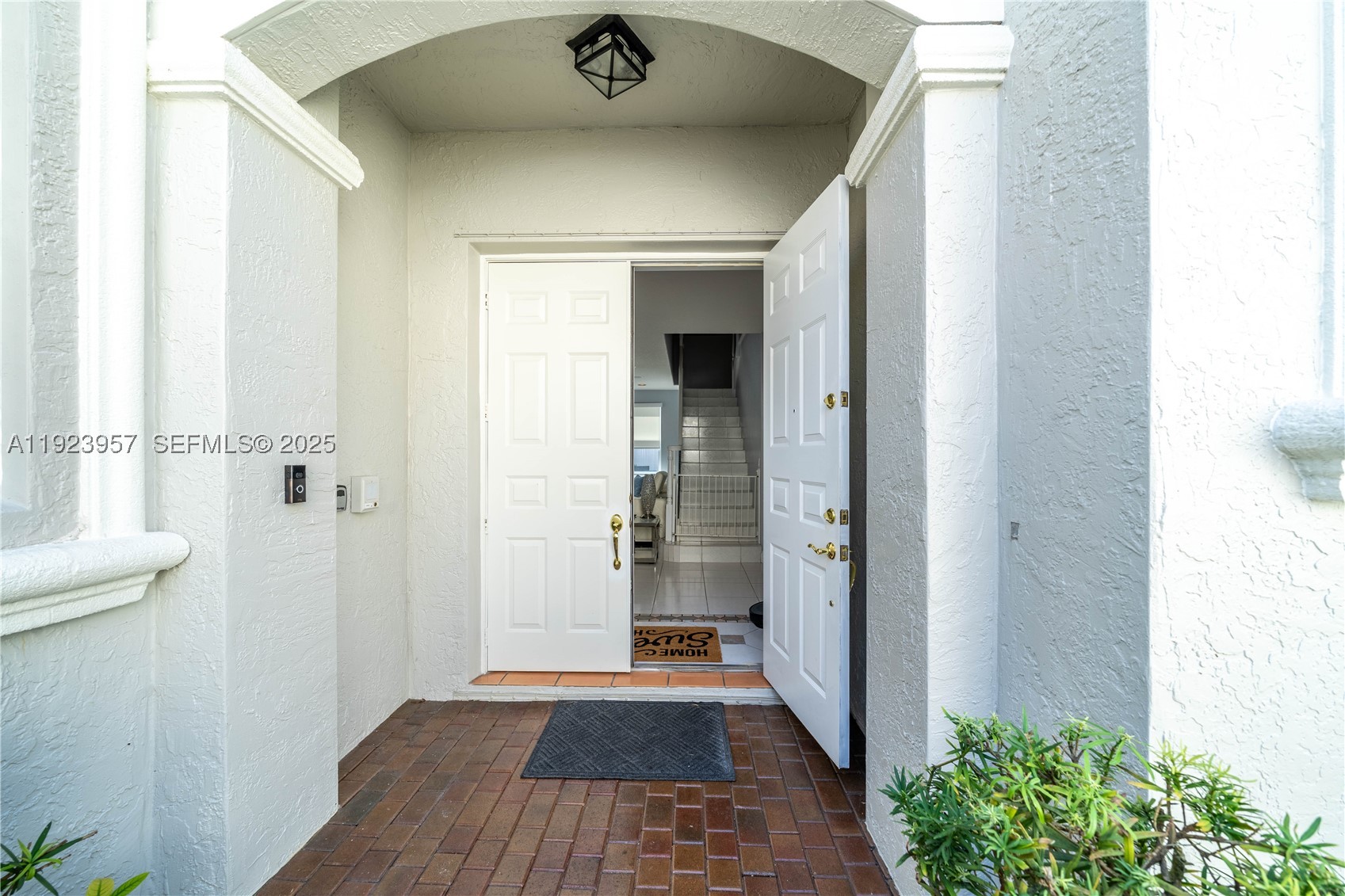 1547 Mariner Way, Hollywood FL 33019