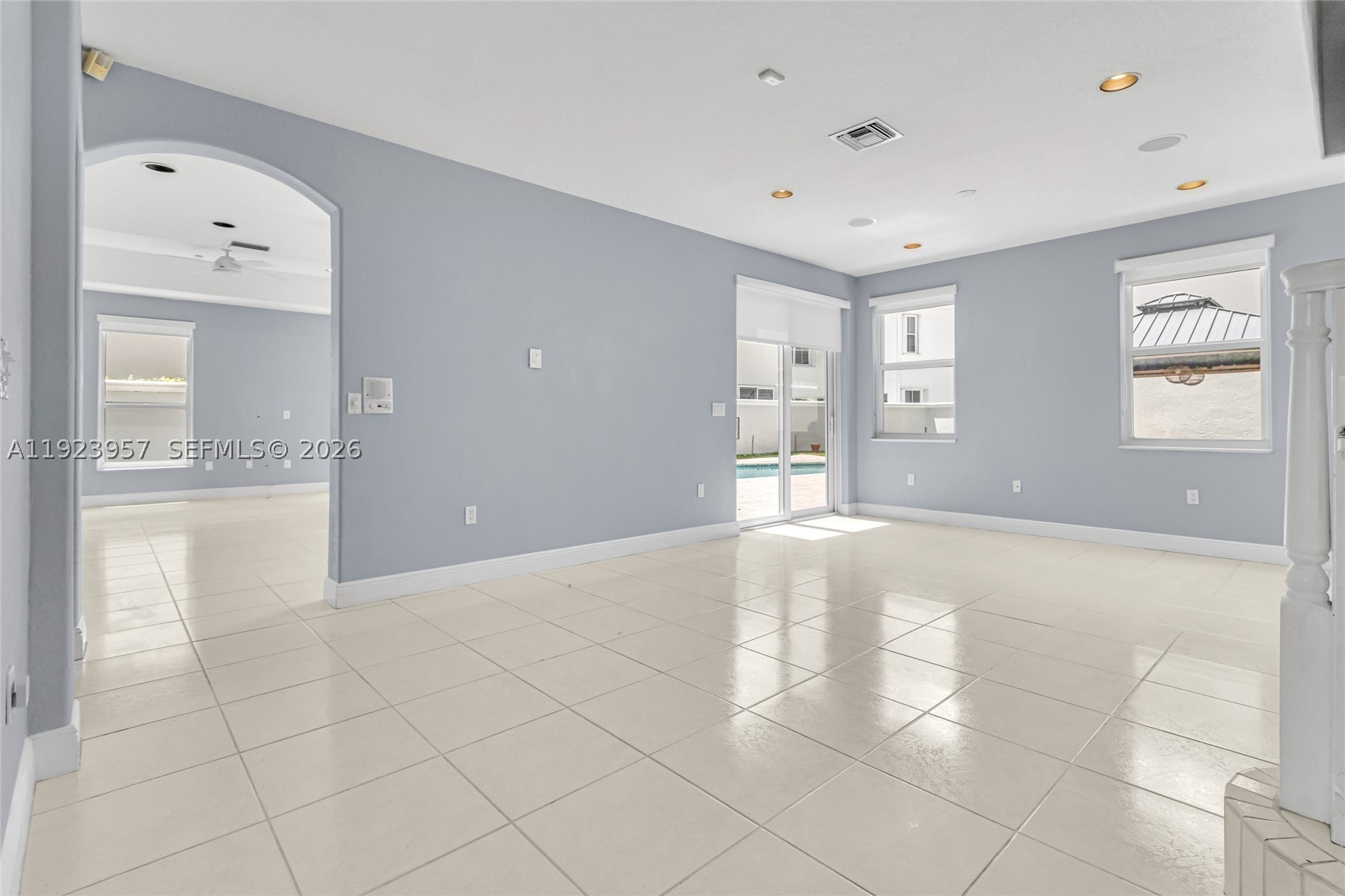 1547 Mariner Way, Hollywood FL 33019
