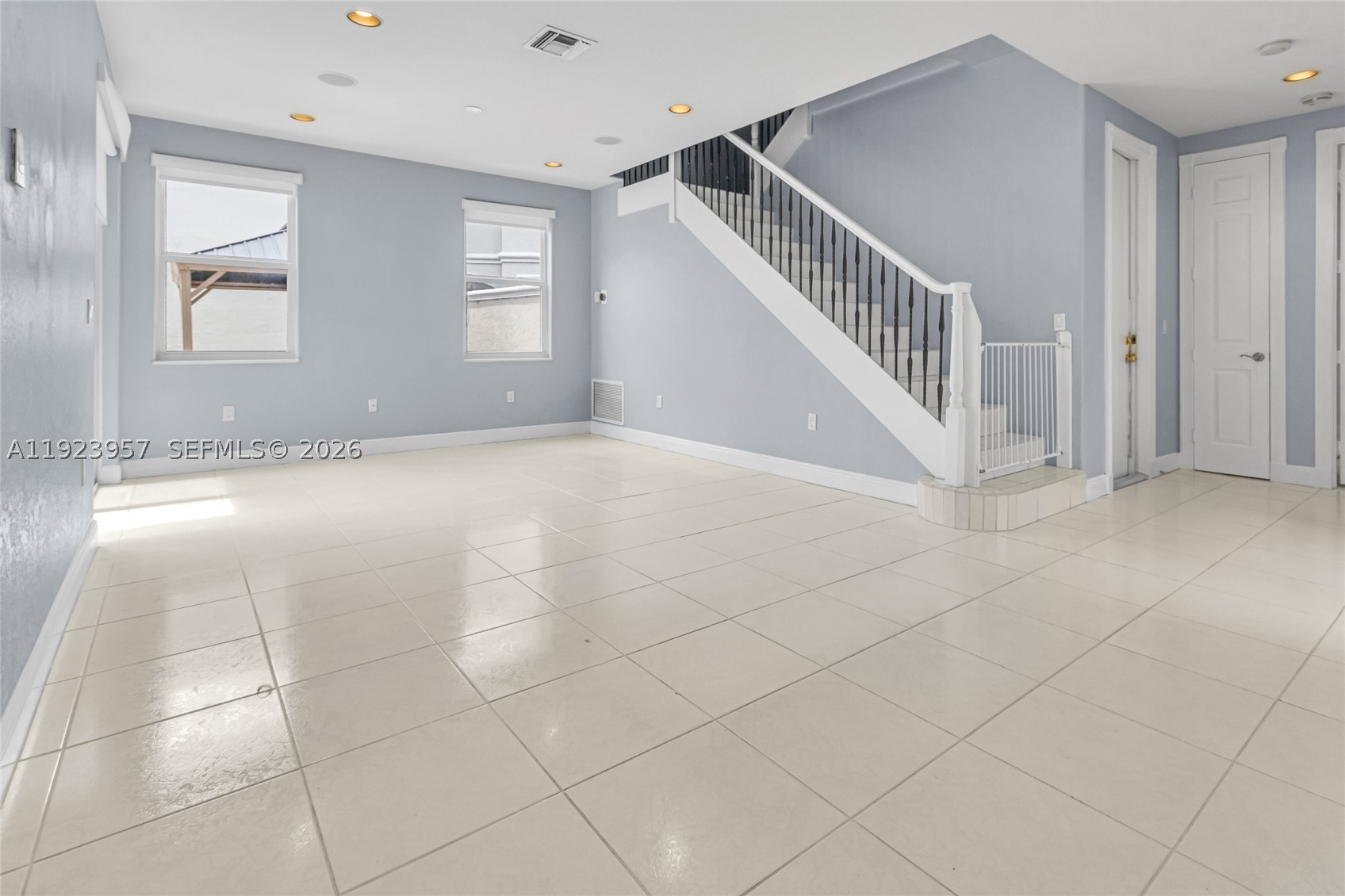 1547 Mariner Way, Hollywood FL 33019