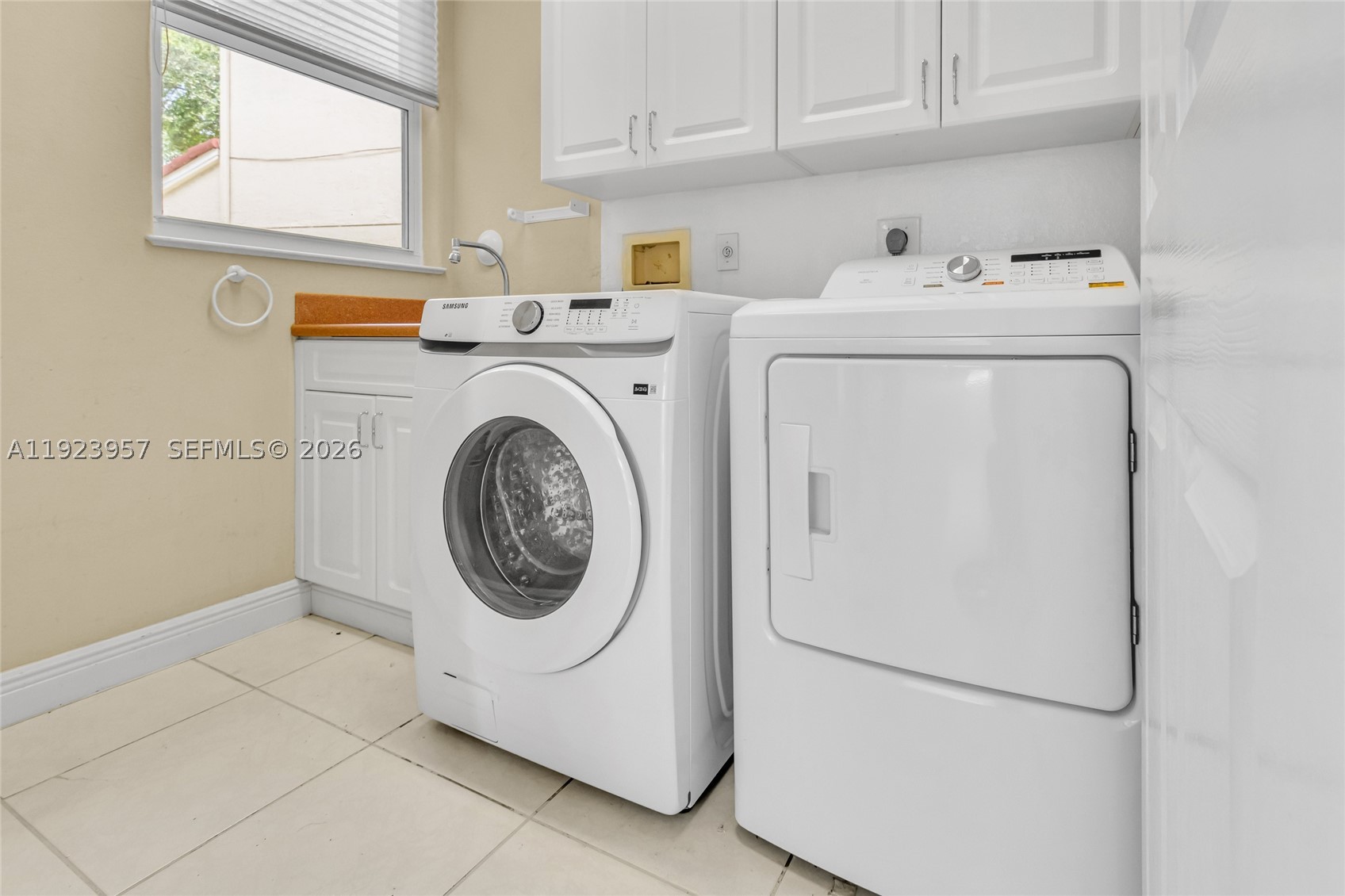 1547 Mariner Way, Hollywood FL 33019
