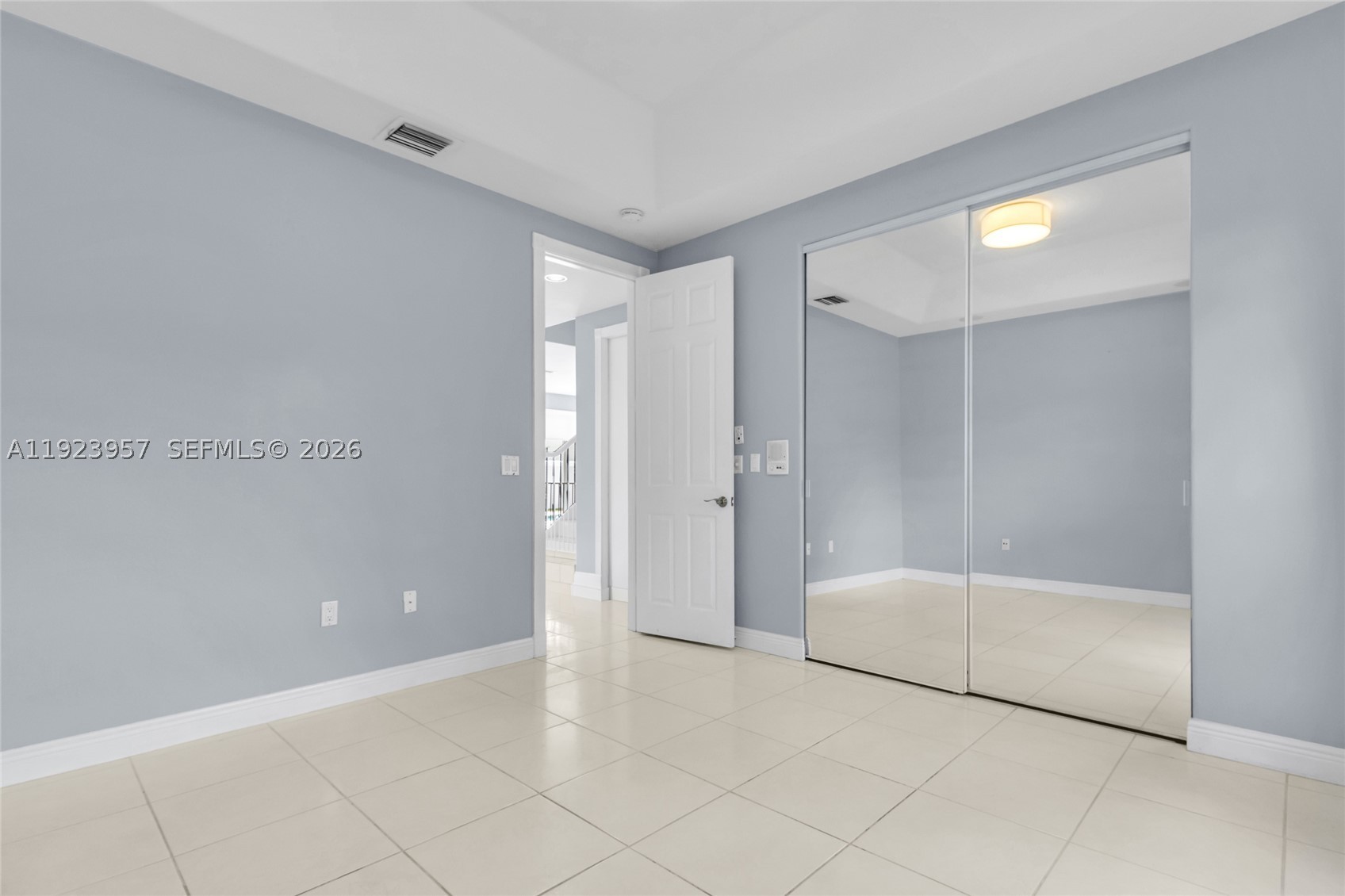 1547 Mariner Way, Hollywood FL 33019