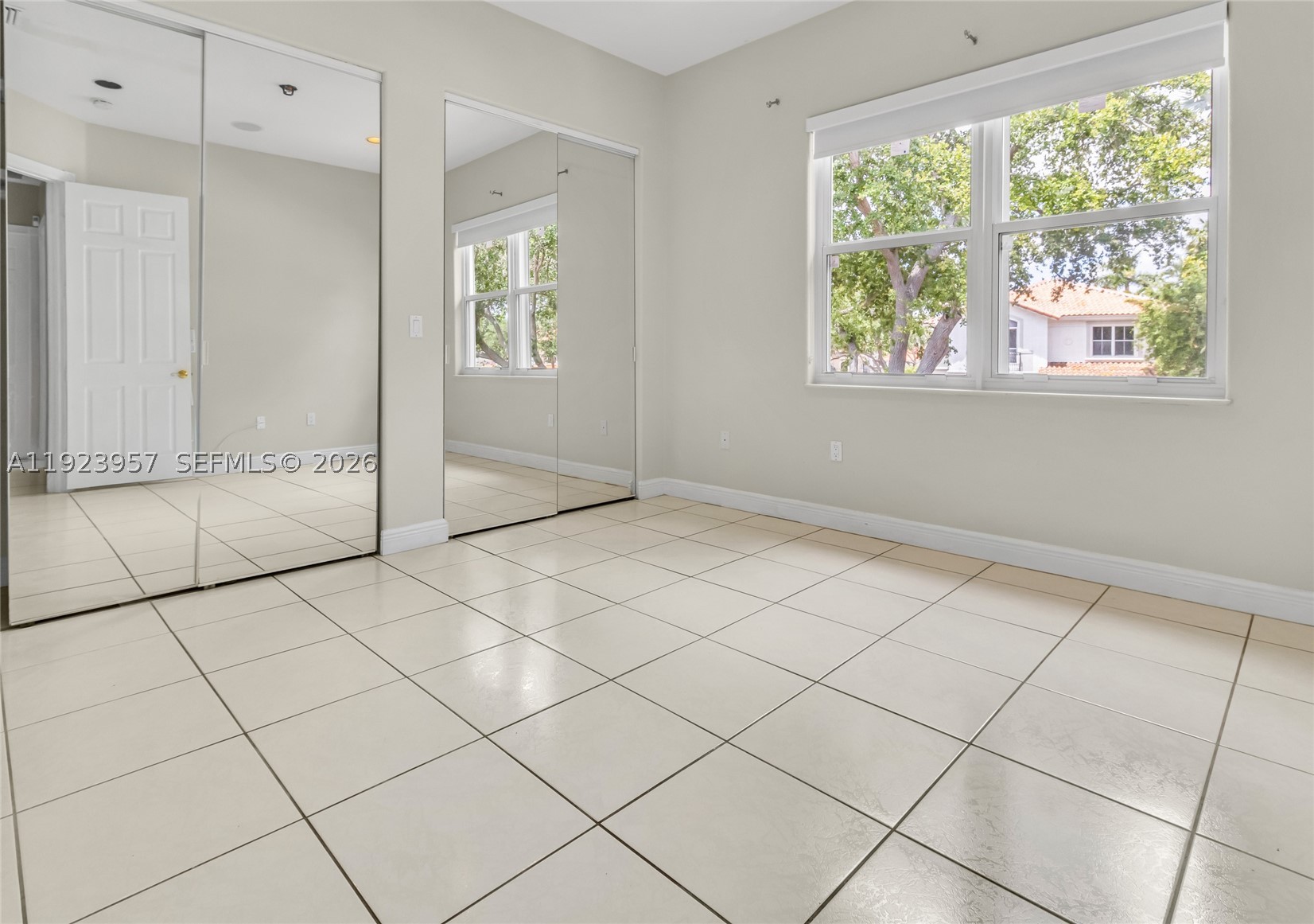1547 Mariner Way, Hollywood FL 33019