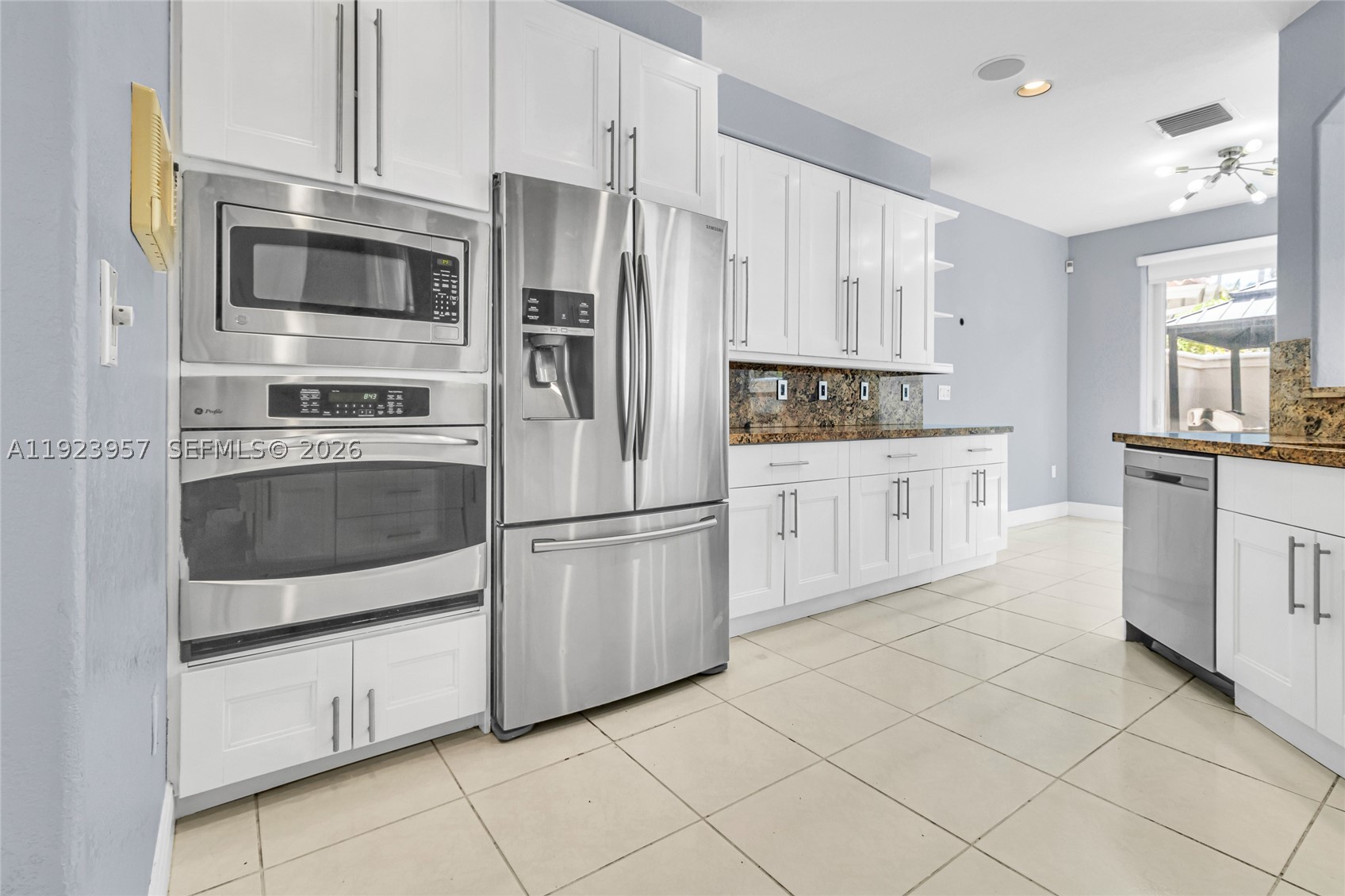 1547 Mariner Way, Hollywood FL 33019