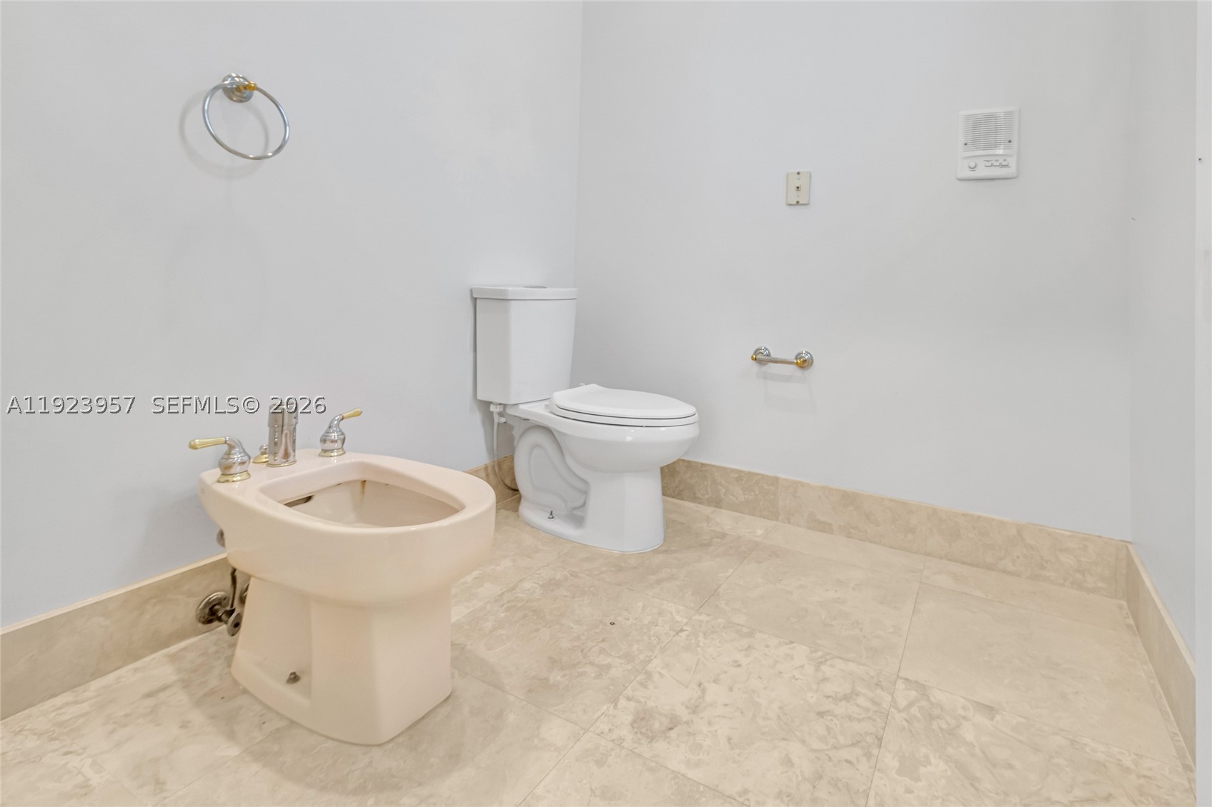 1547 Mariner Way, Hollywood FL 33019