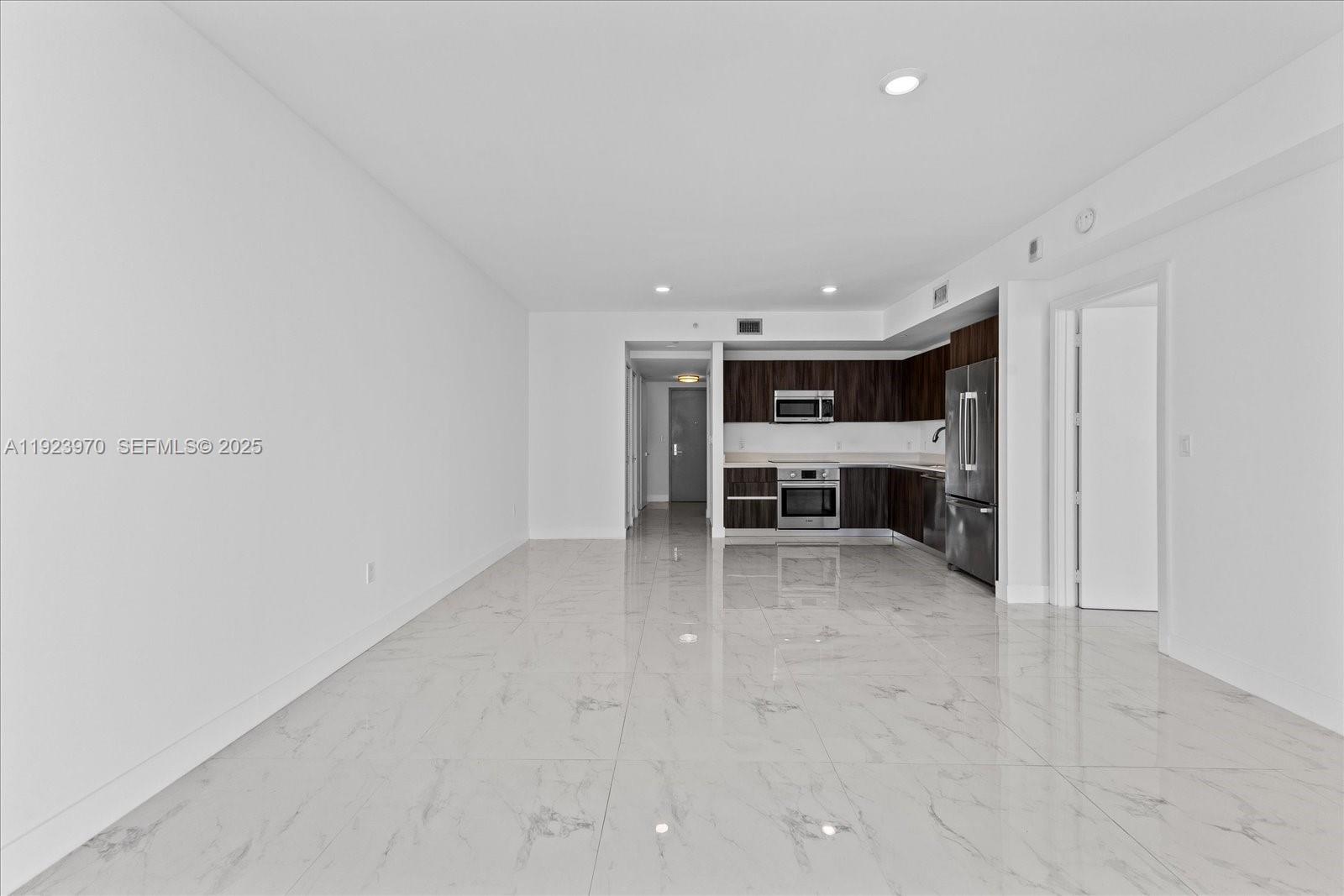 488 NE 18 #4102, Miami FL 33132